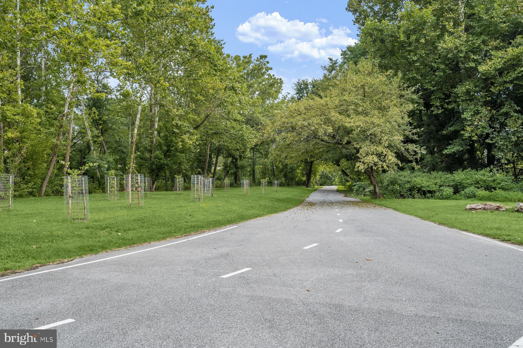 PADDOCK POINTE - Residential