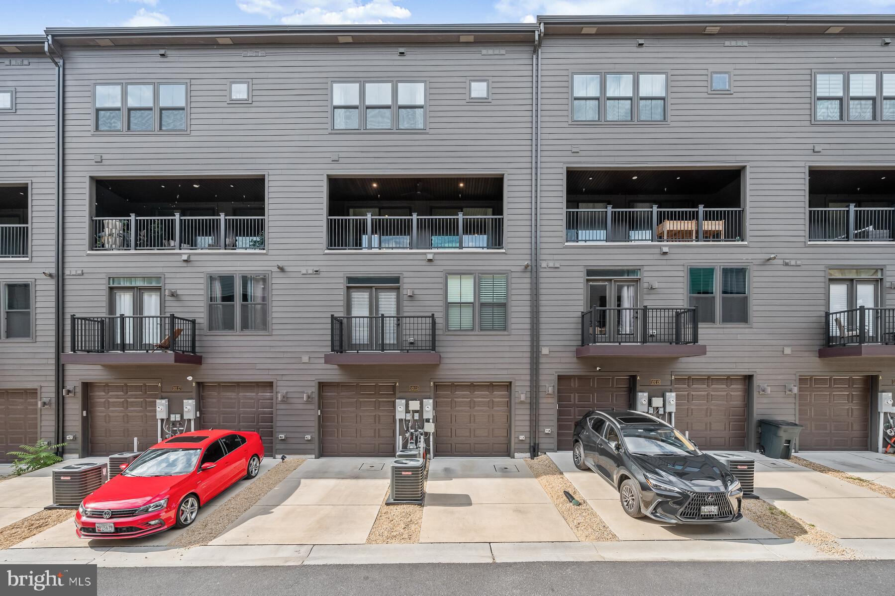 PADDOCK POINTE - Residential