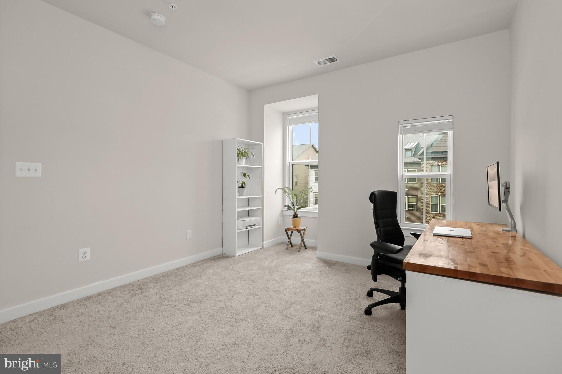 PADDOCK POINTE - Residential