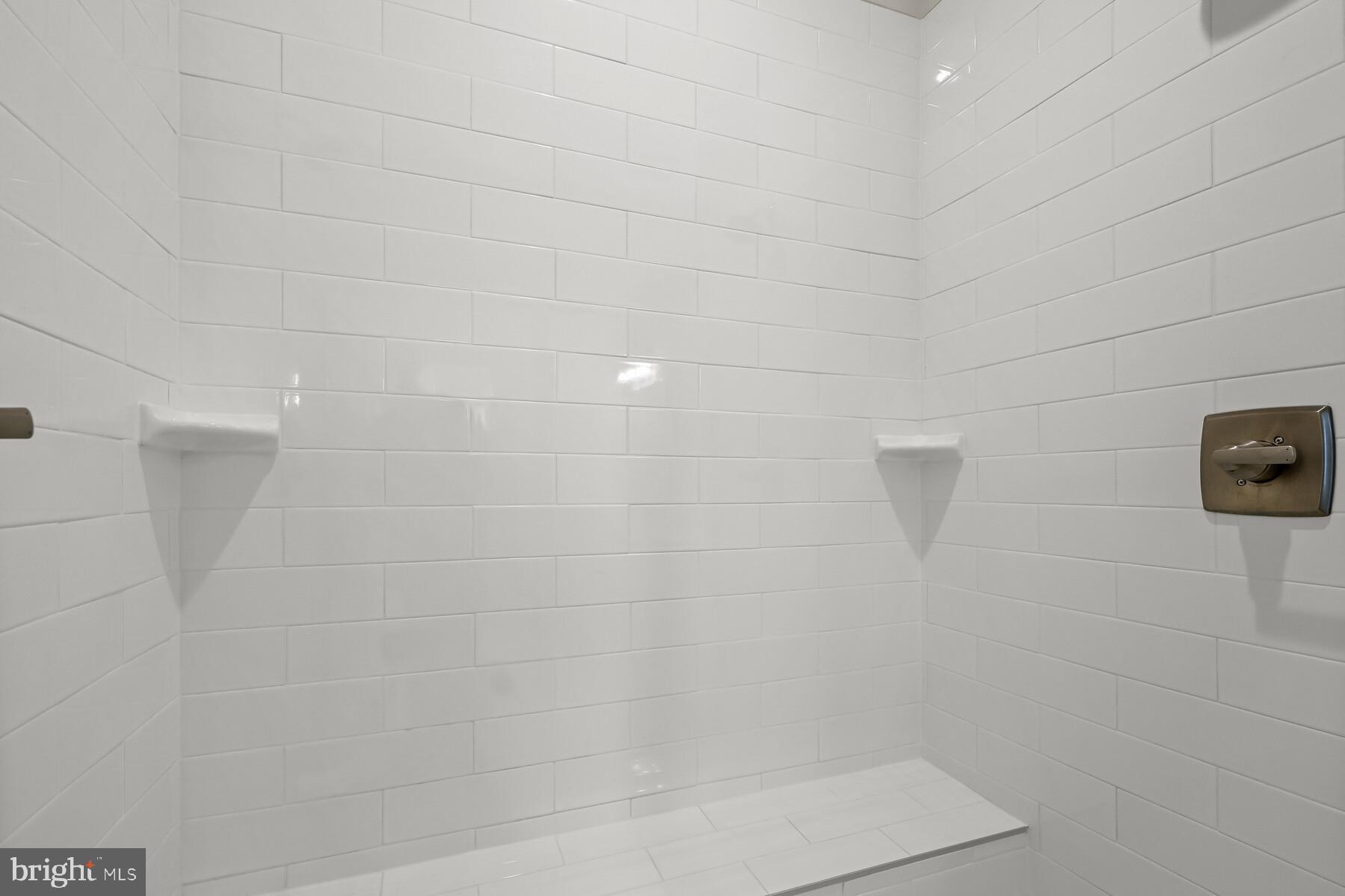 PADDOCK POINTE - Residential