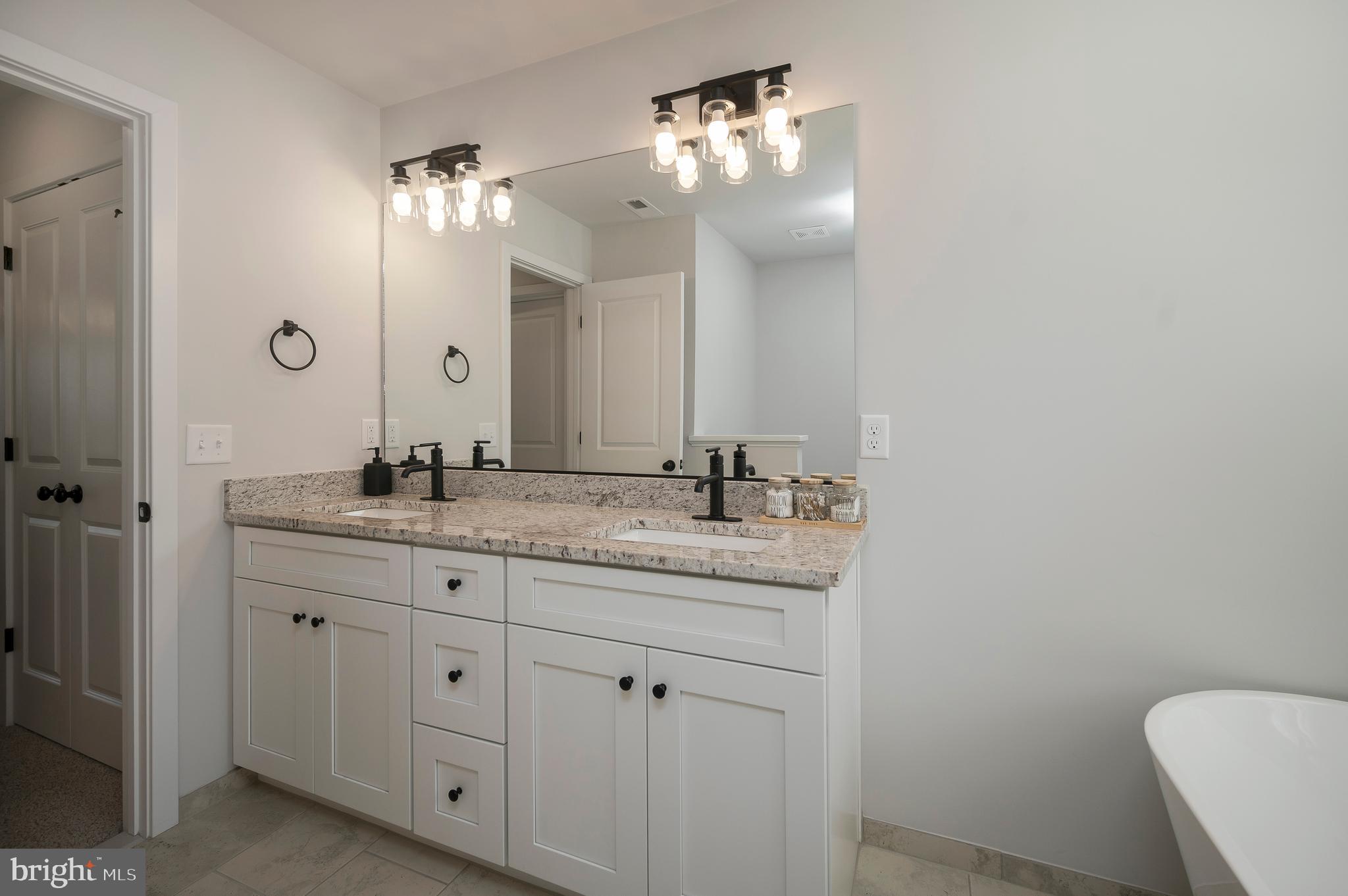 WYNDEMERE - Residential