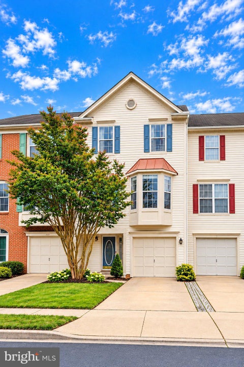 Photo of 13131 Copper Brook Way, HERNDON, VA 20171 (MLS # VAFX2343222)