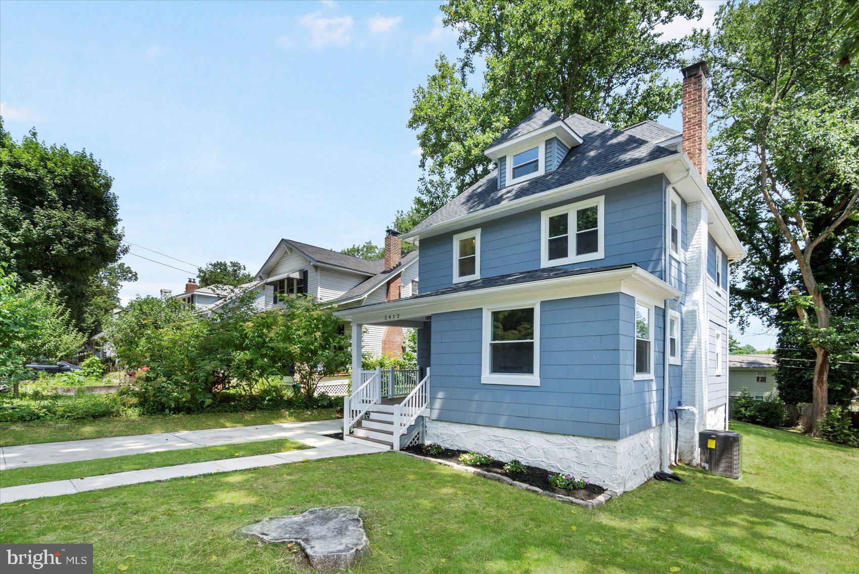 2412 POPLAR DRIVE