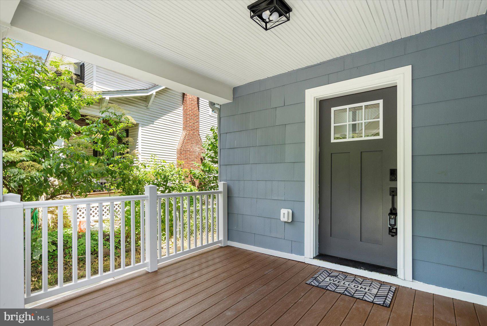 2412 POPLAR DRIVE