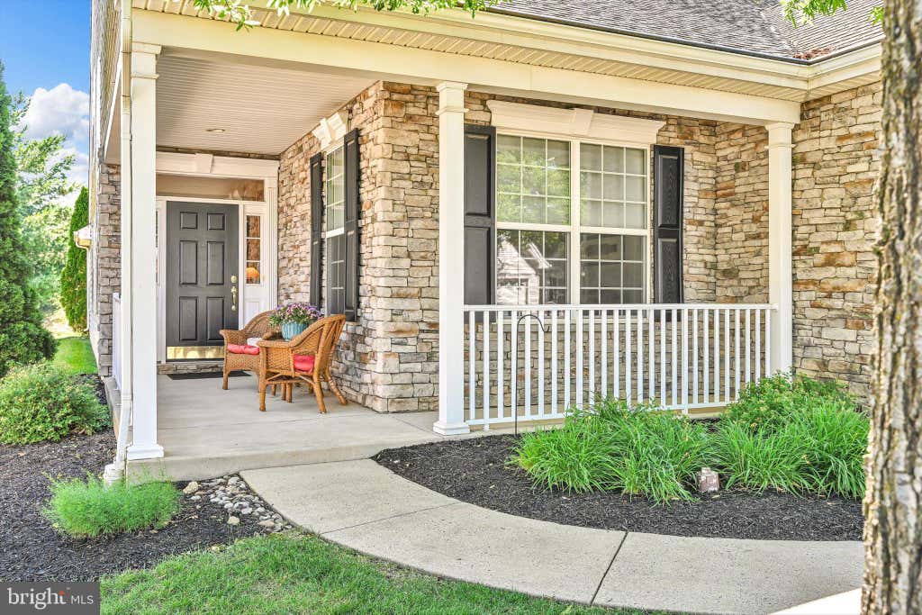 Photo of 1546 Emerson Drive, MOUNT JOY, PA 17552 (MLS # PALA2090484)