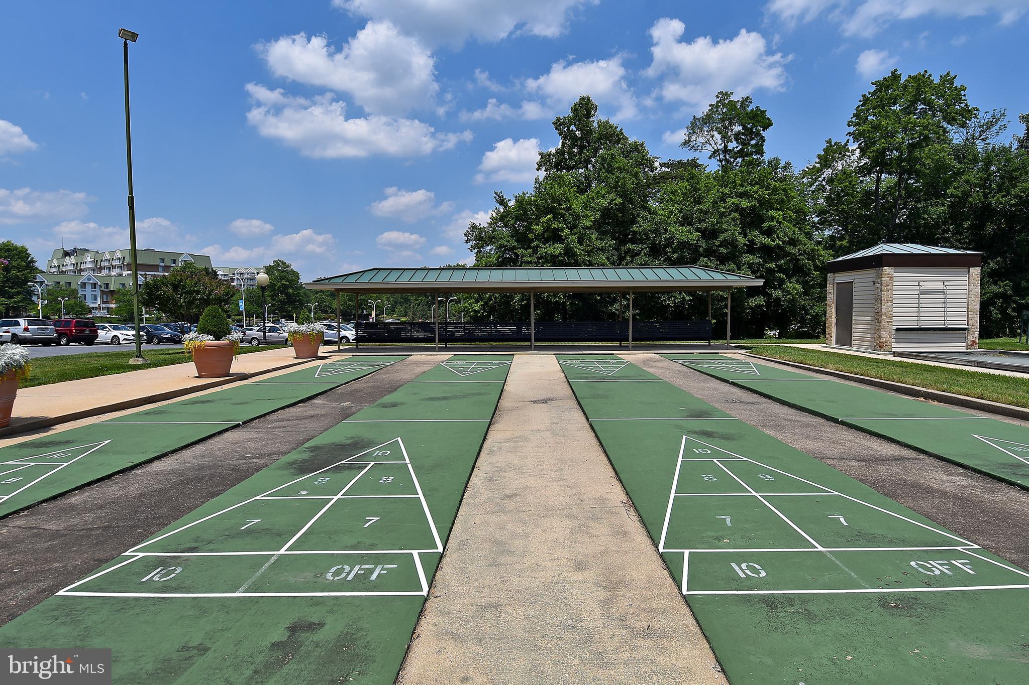 FAIRWAYS SOUTH - Residential