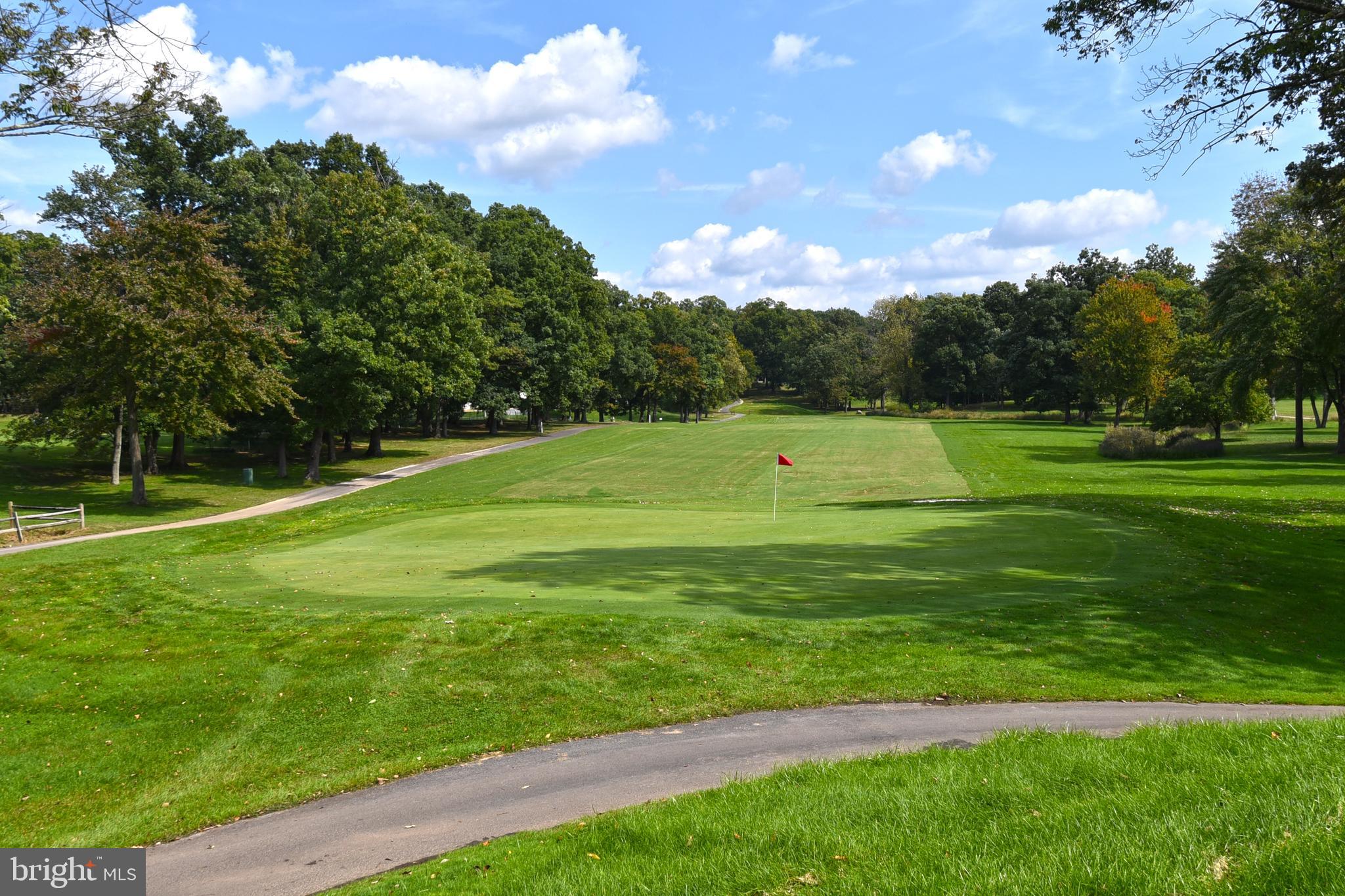 FAIRWAYS SOUTH - Residential