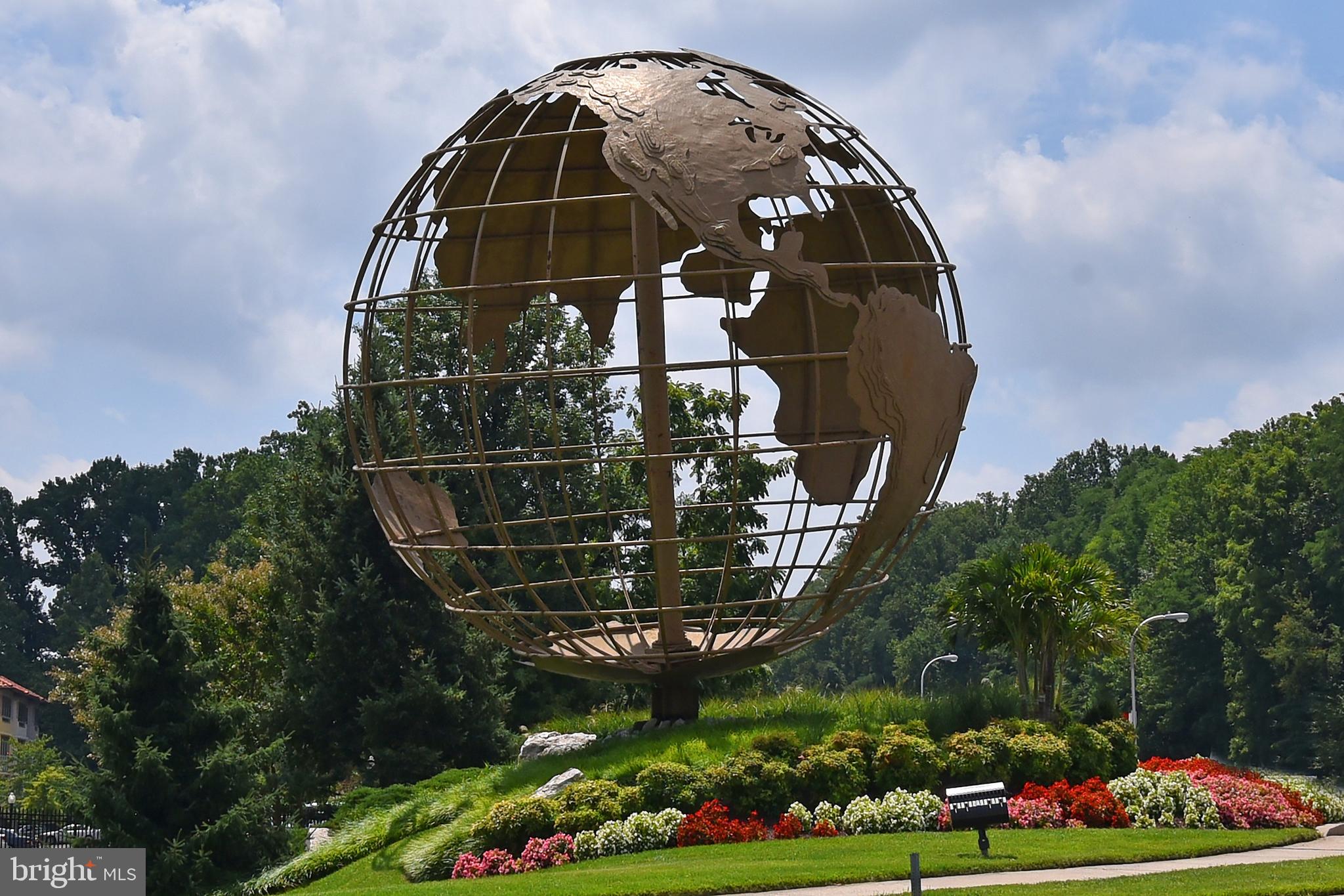 FAIRWAYS SOUTH - Residential