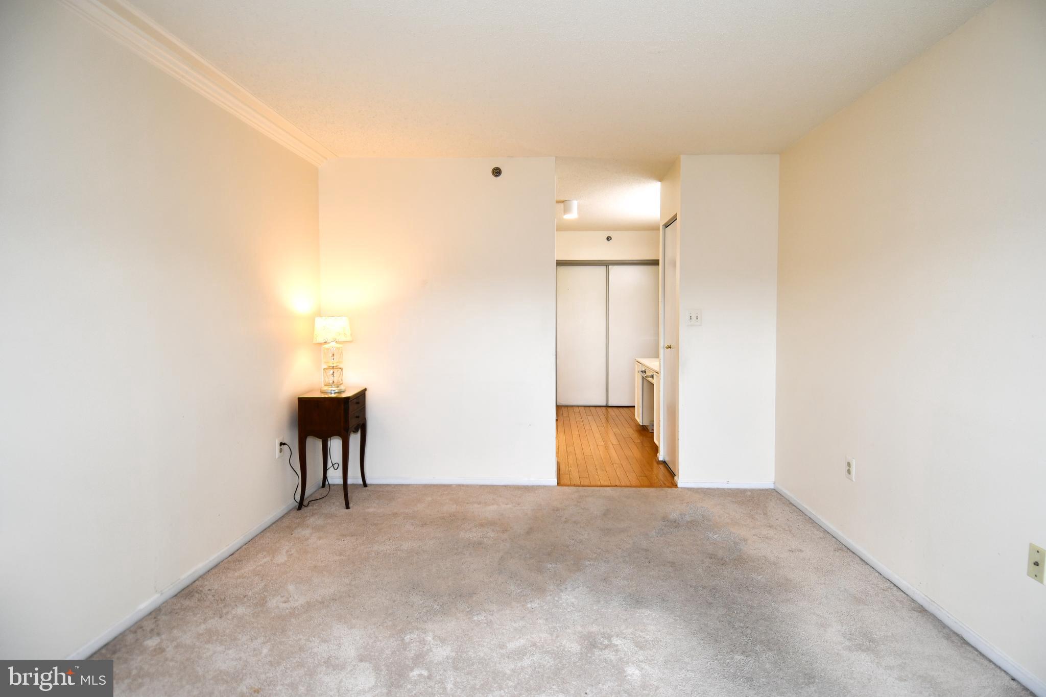 FAIRWAYS SOUTH - Residential