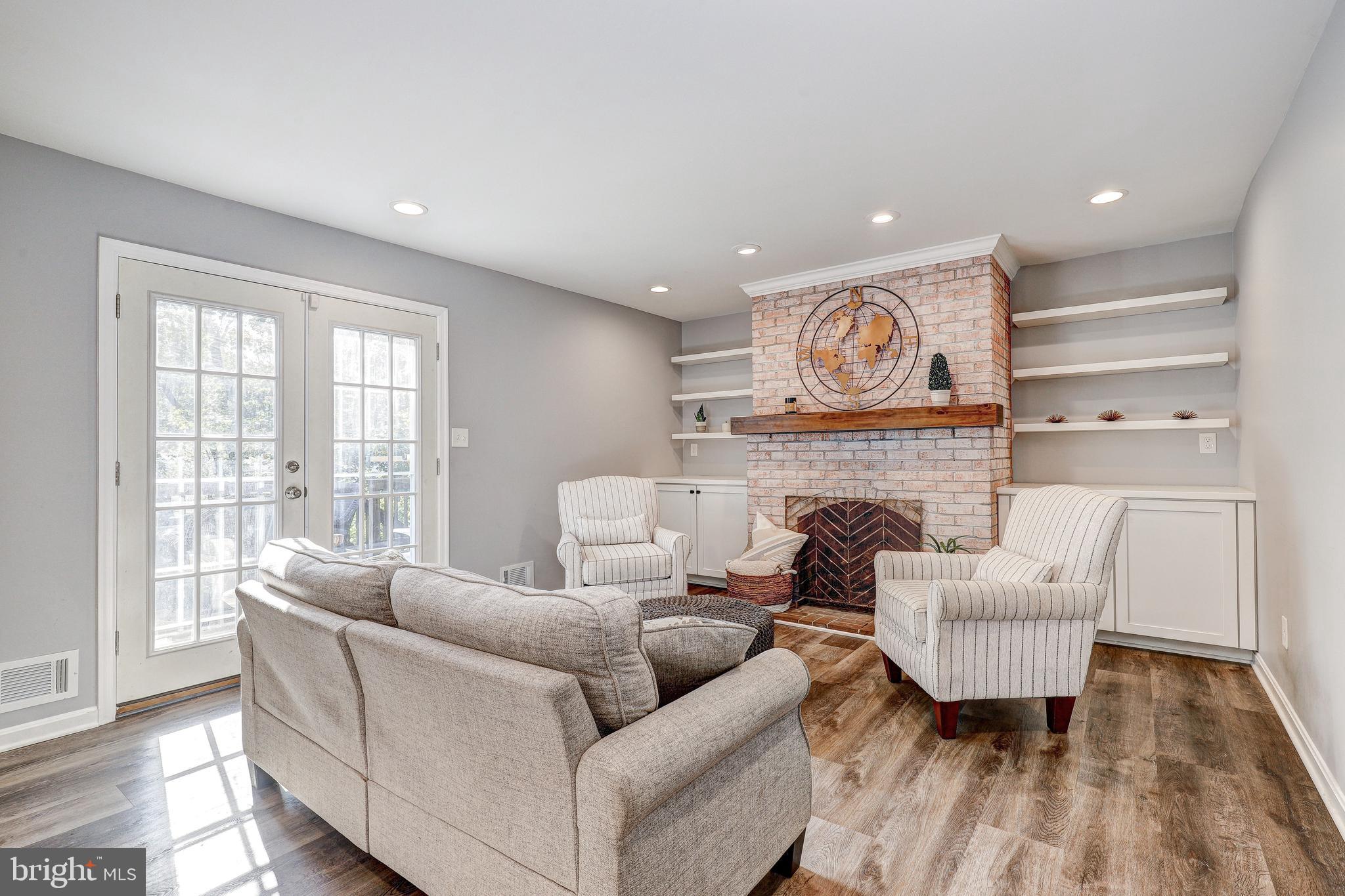 SPRINGDALE - Residential