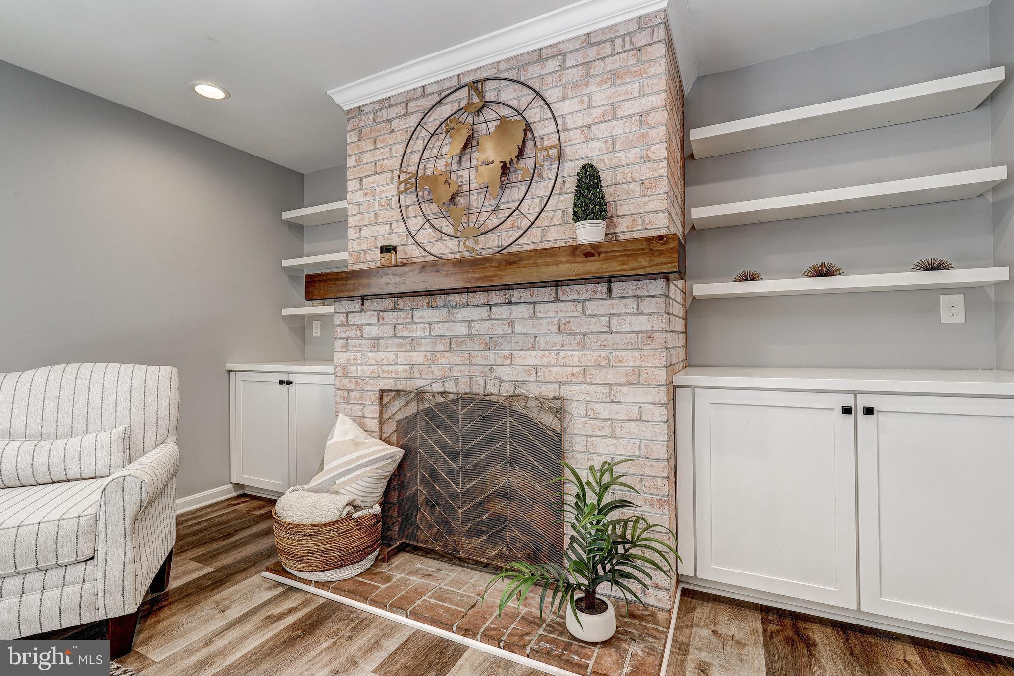 SPRINGDALE - Residential