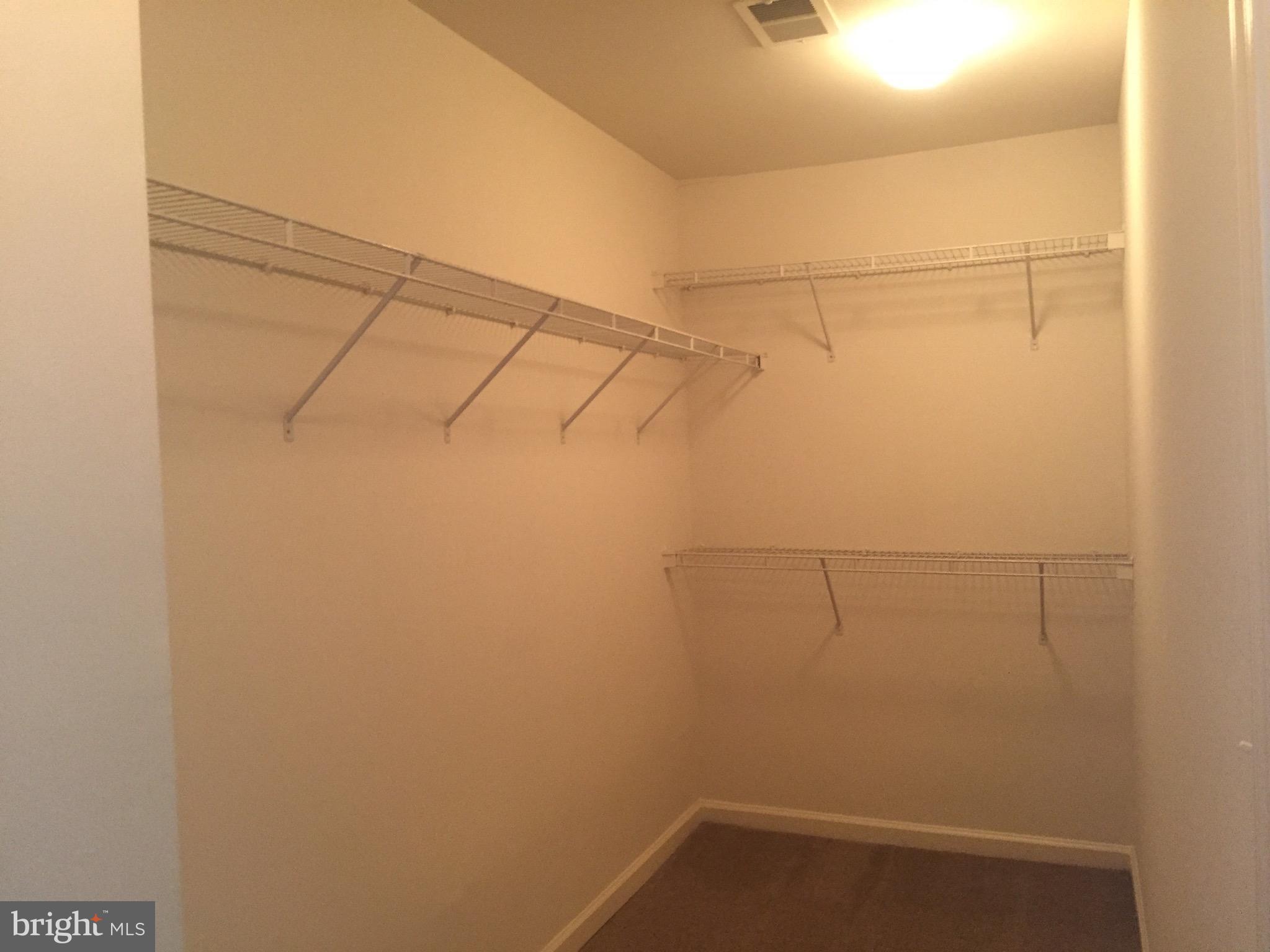 SKYVIEW PARK - Residential Lease