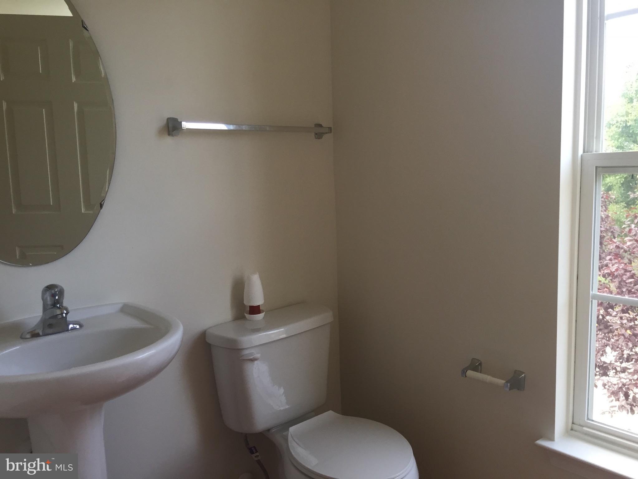 SKYVIEW PARK - Residential Lease