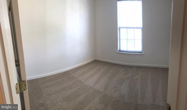 SKYVIEW PARK - Residential Lease