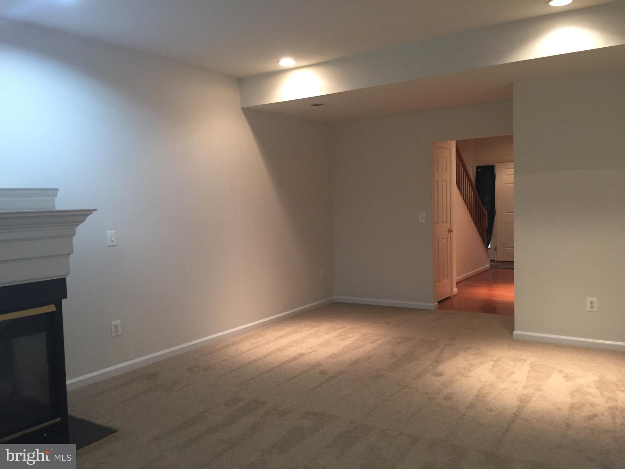 SKYVIEW PARK - Residential Lease