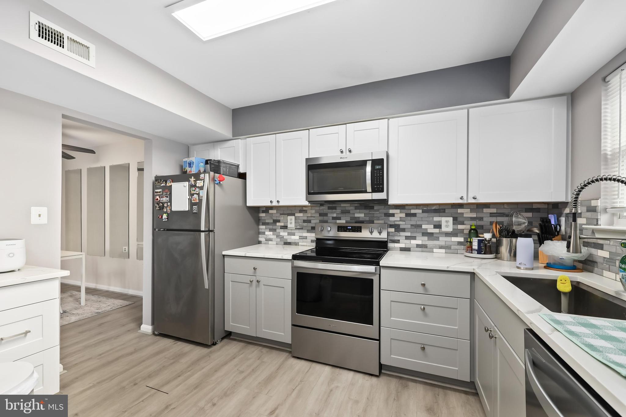 ROLLINGWOOD - Residential