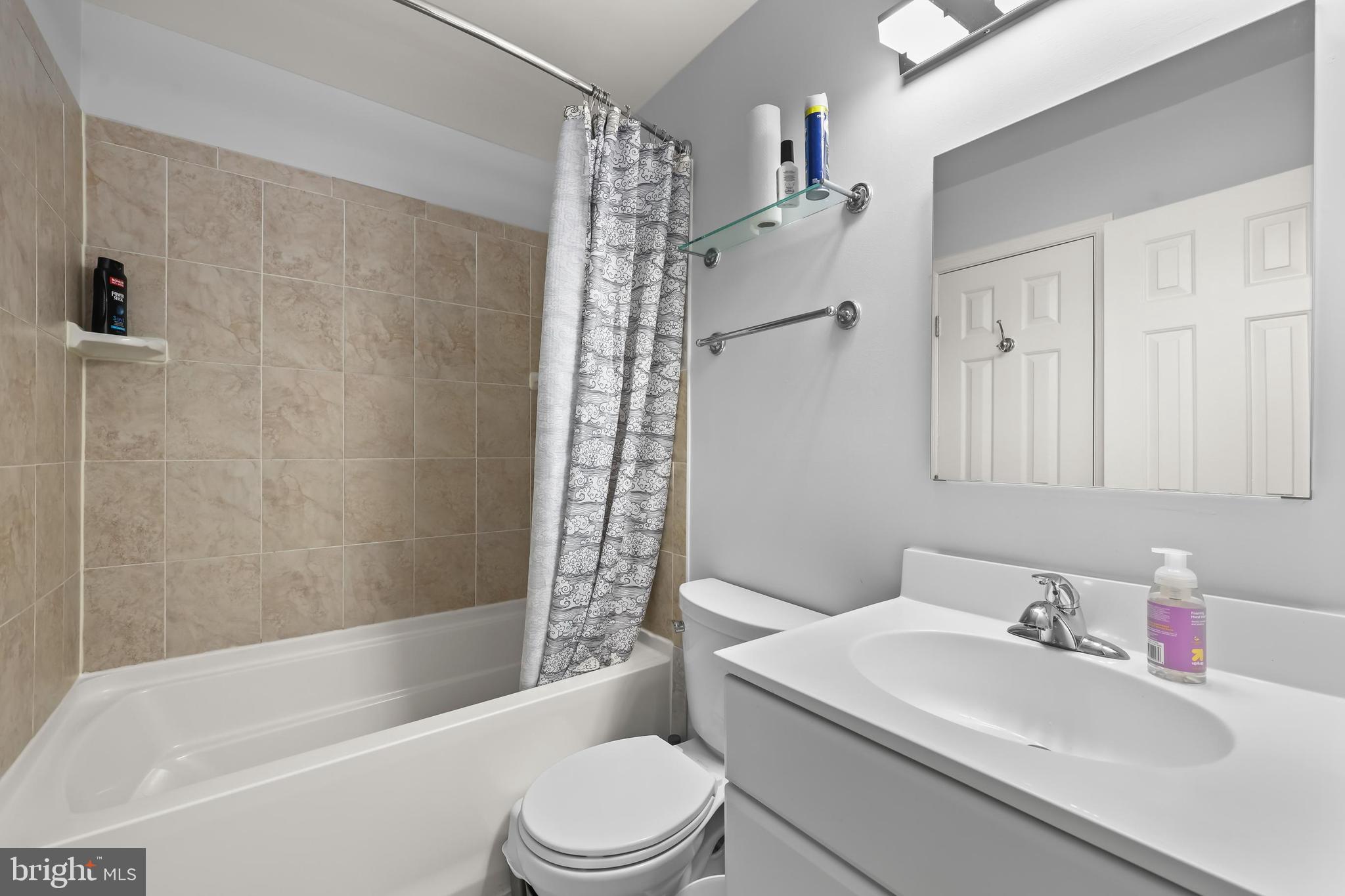 ROLLINGWOOD - Residential