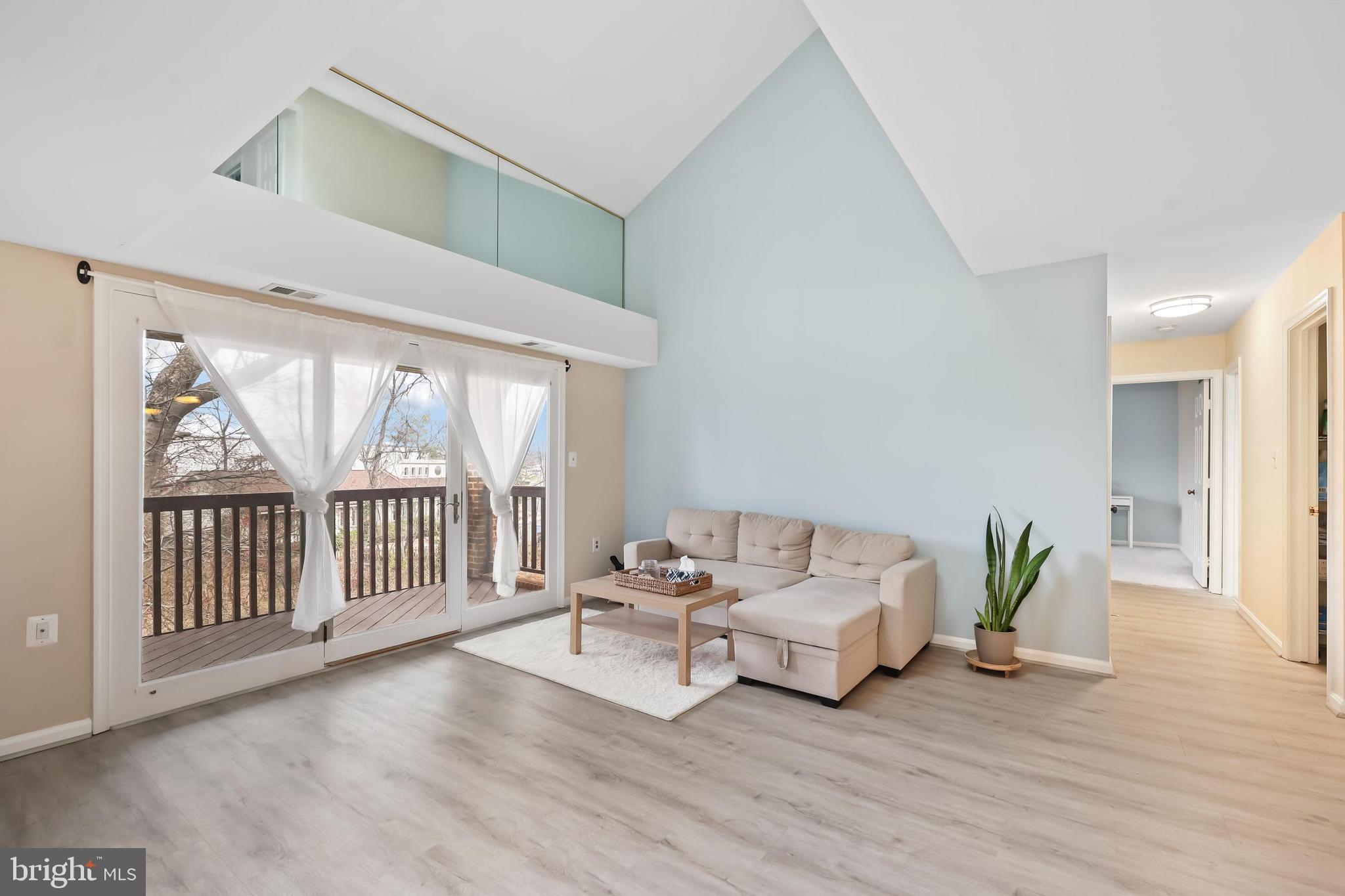 ROLLINGWOOD - Residential