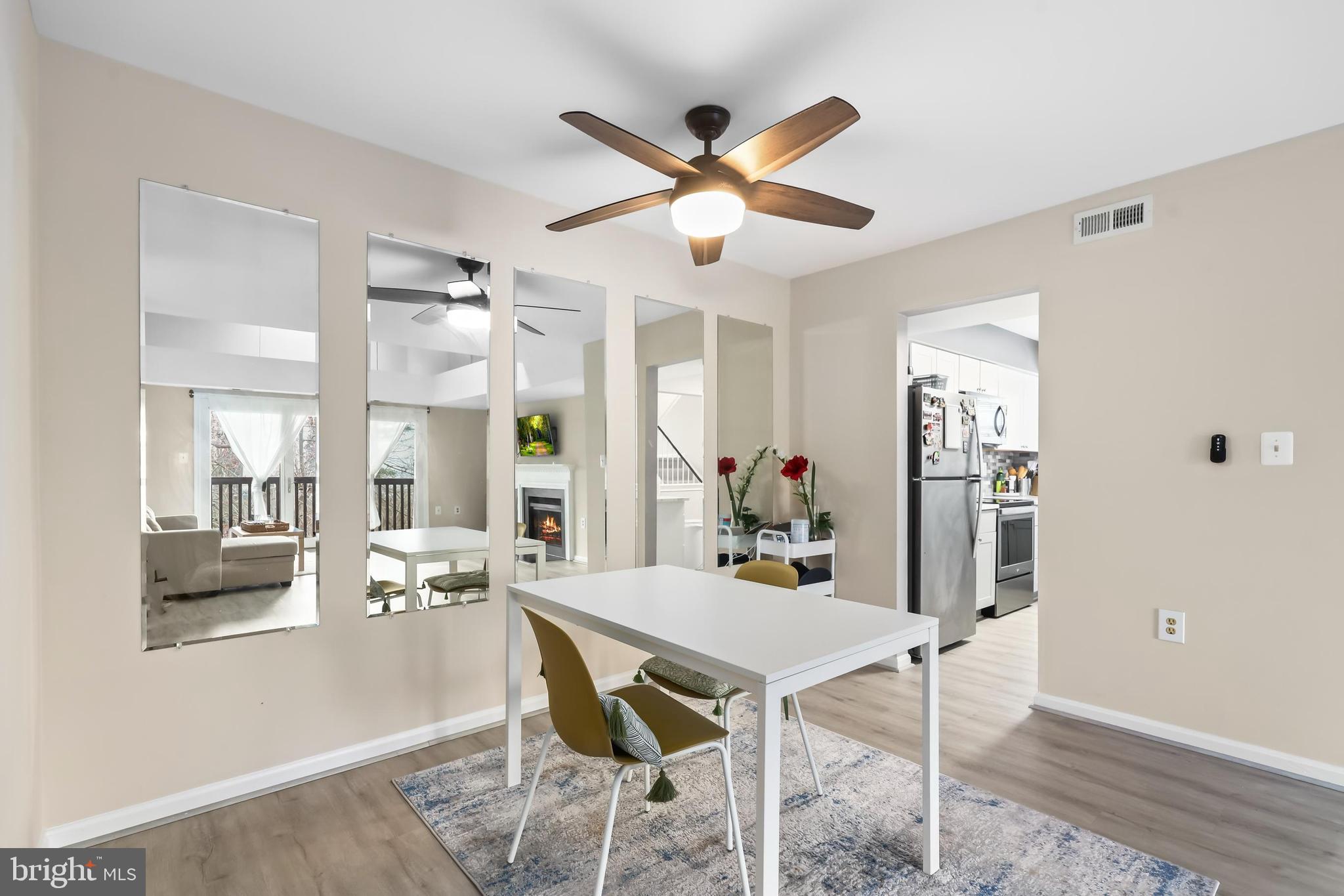 ROLLINGWOOD - Residential