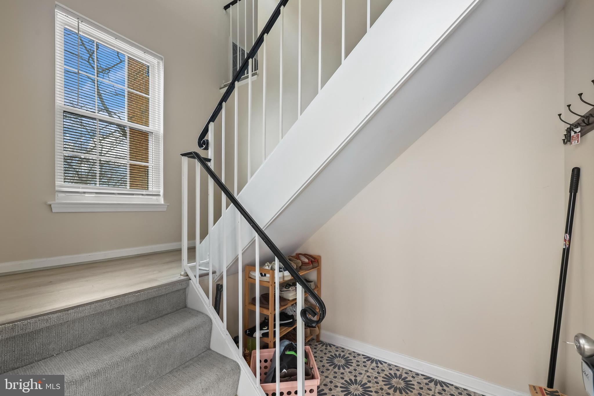 ROLLINGWOOD - Residential