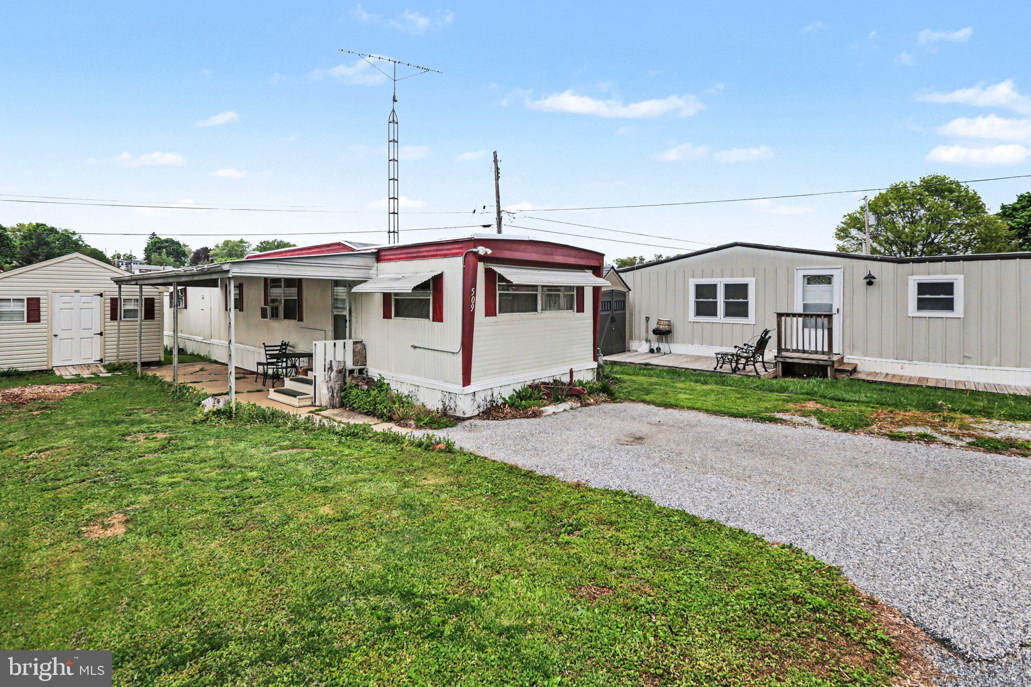 YORK TWP - Residential