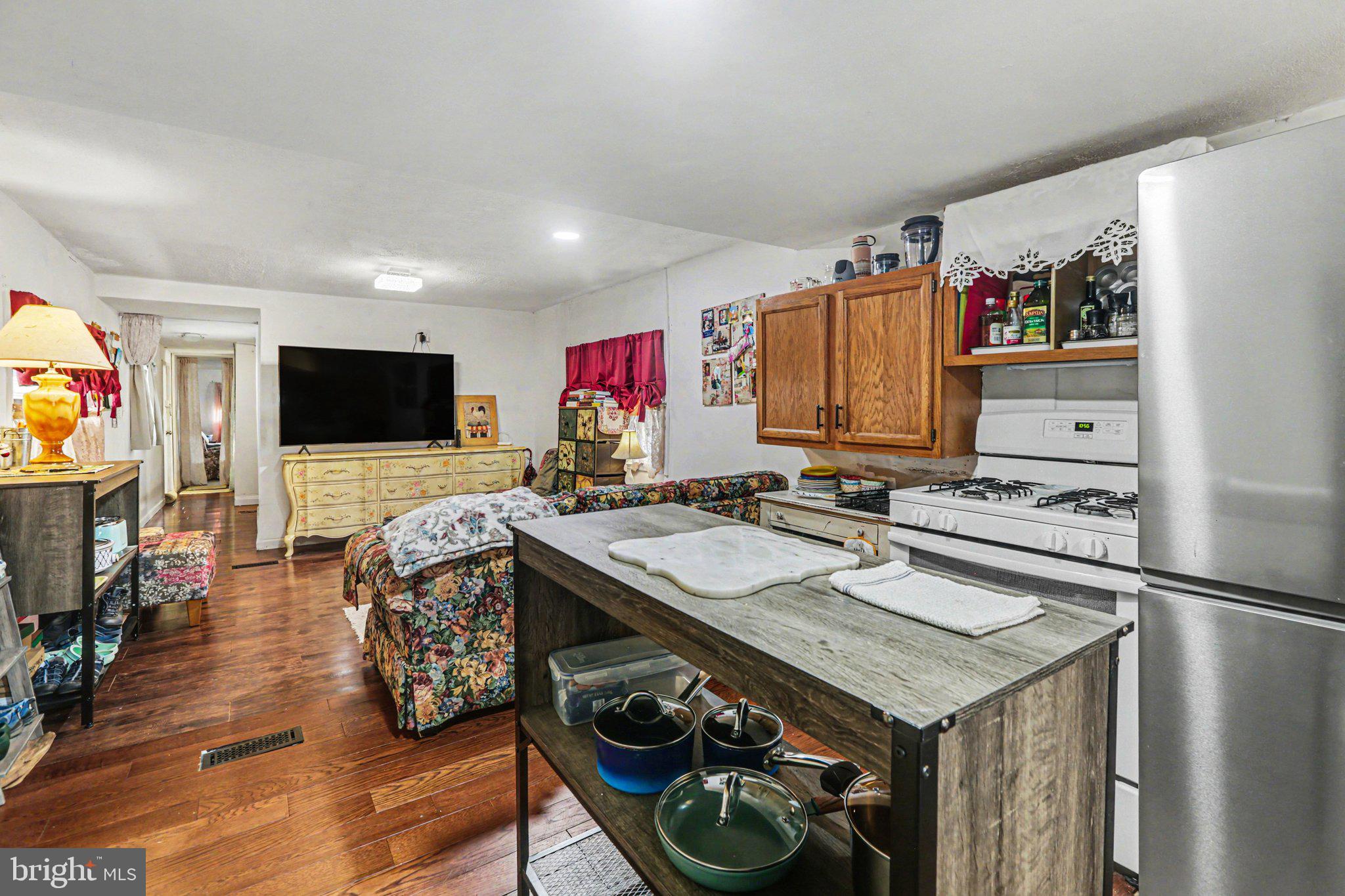 YORK TWP - Residential