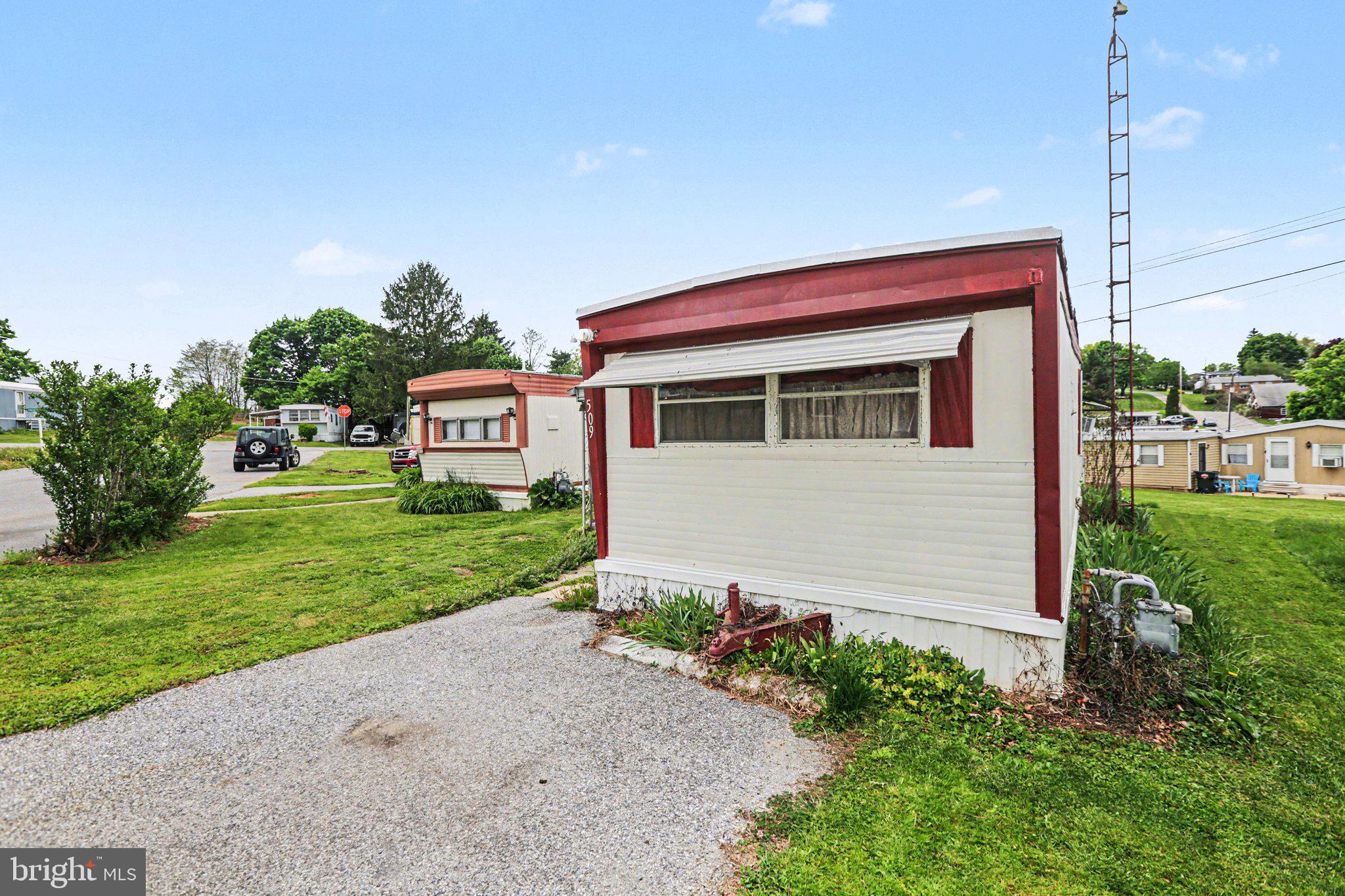 YORK TWP - Residential