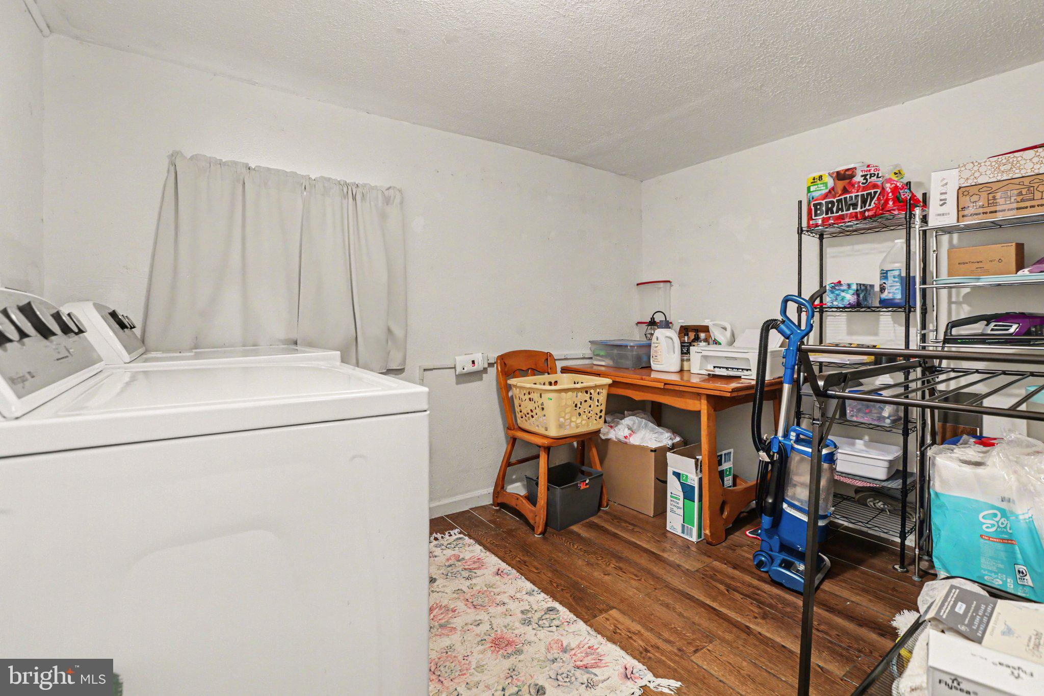 YORK TWP - Residential