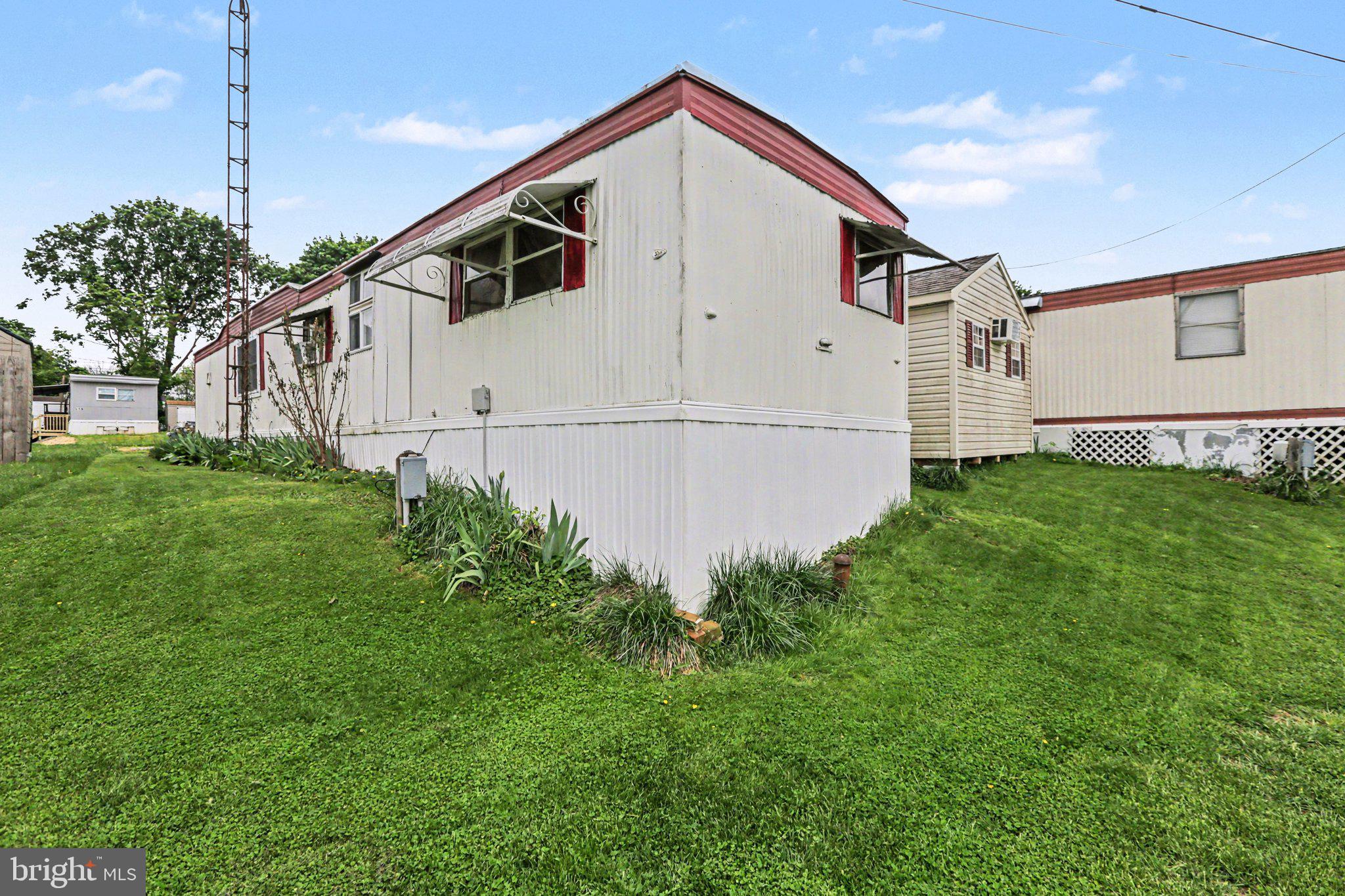 YORK TWP - Residential