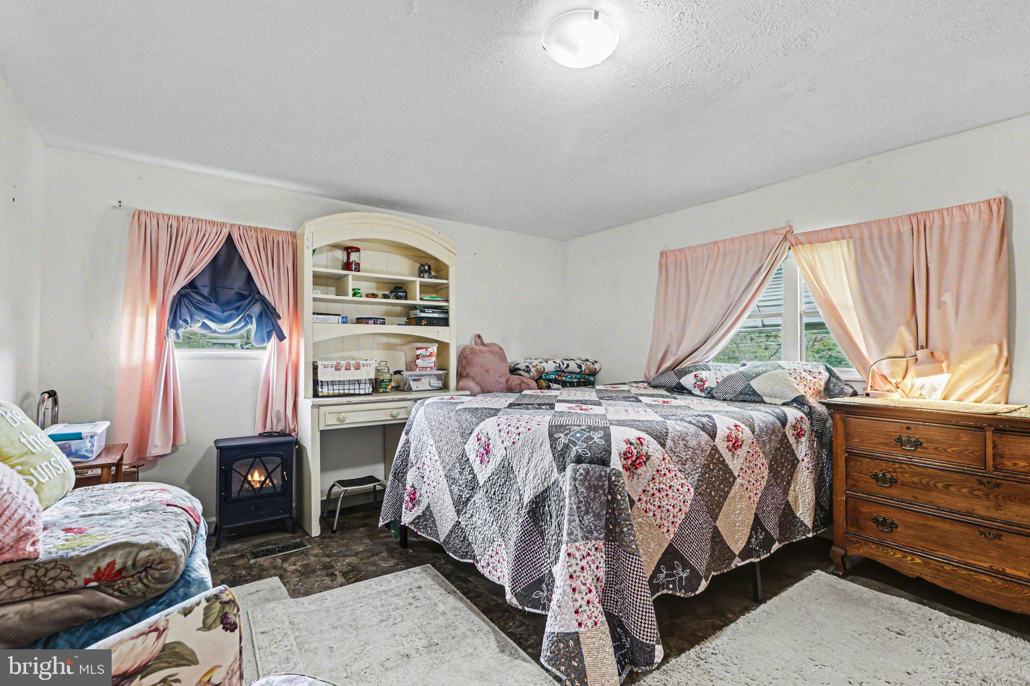 YORK TWP - Residential