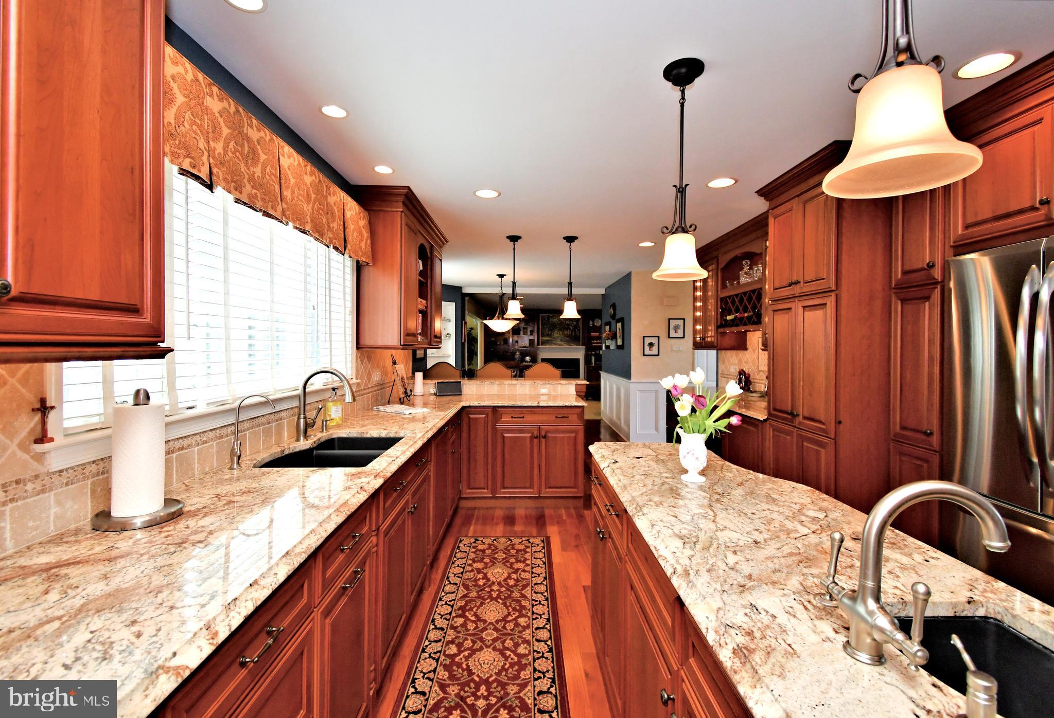 HIDDEN CREEK - Residential