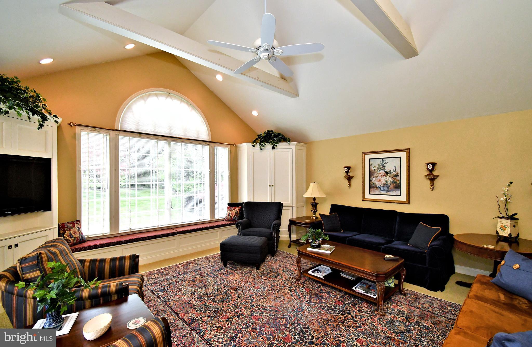 HIDDEN CREEK - Residential