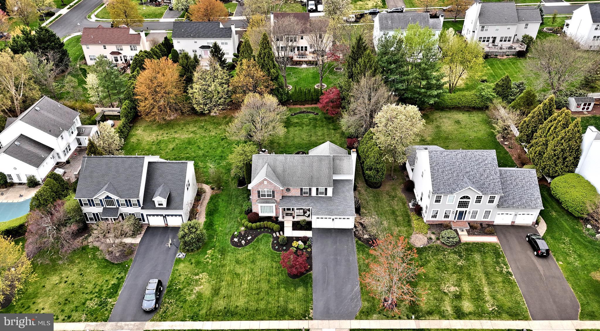 HIDDEN CREEK - Residential