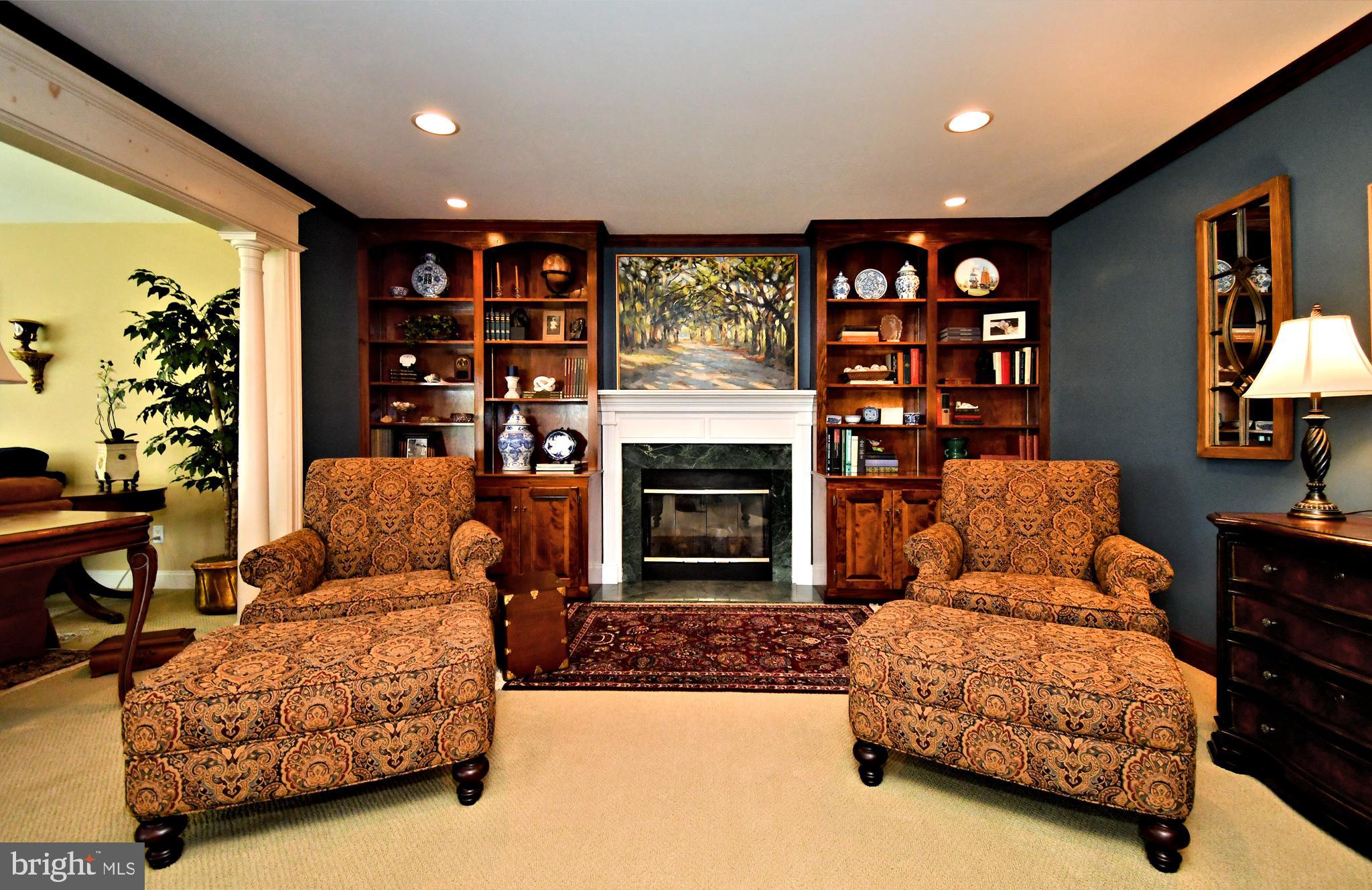 HIDDEN CREEK - Residential