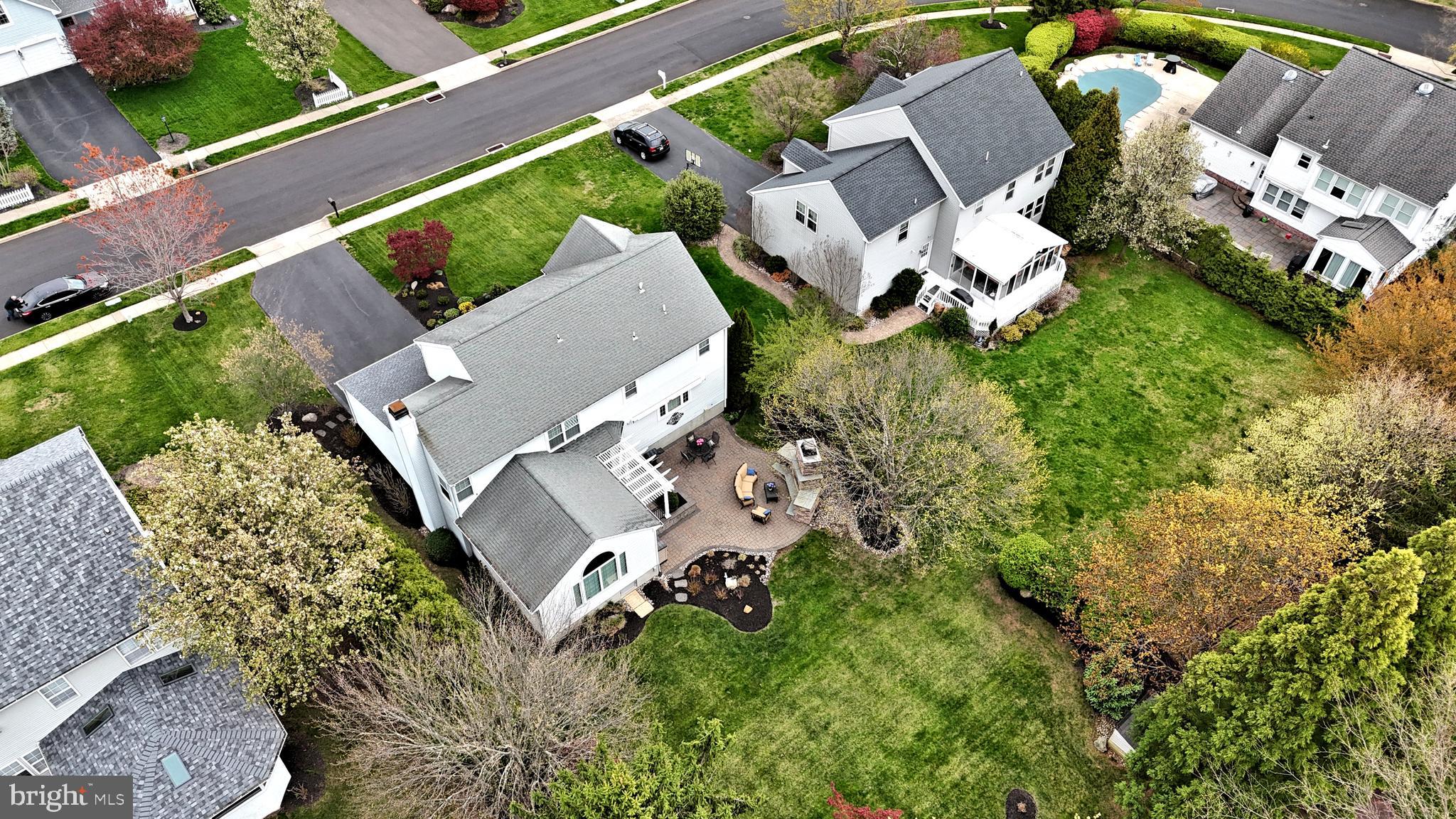 HIDDEN CREEK - Residential