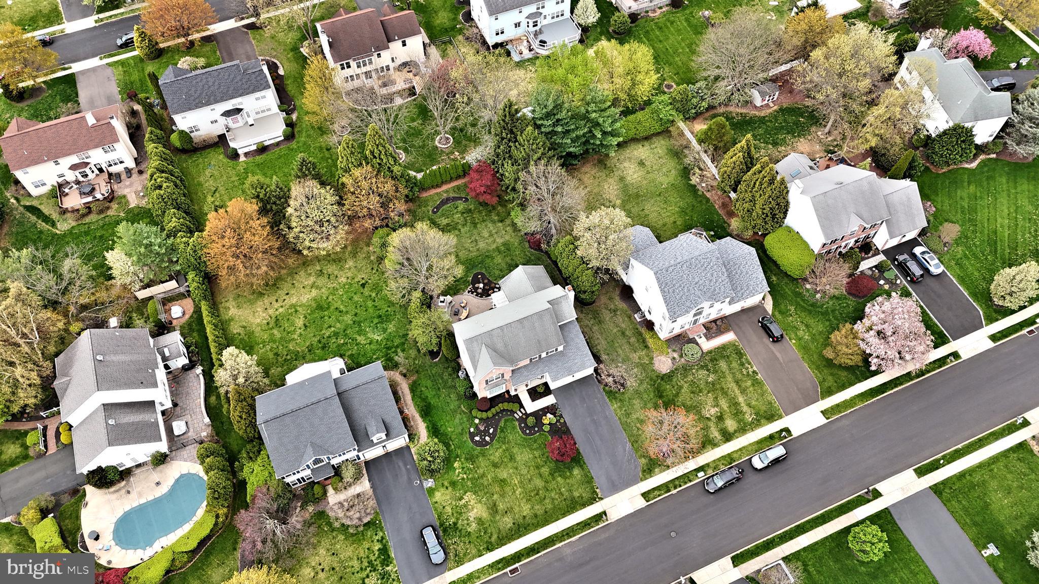 HIDDEN CREEK - Residential