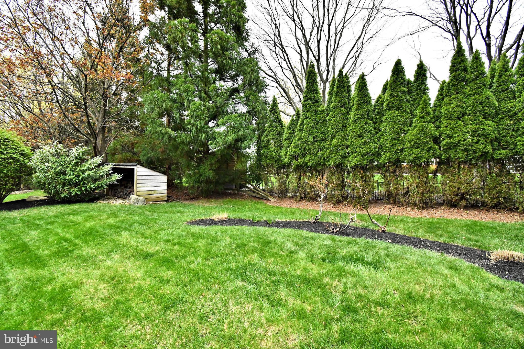 HIDDEN CREEK - Residential