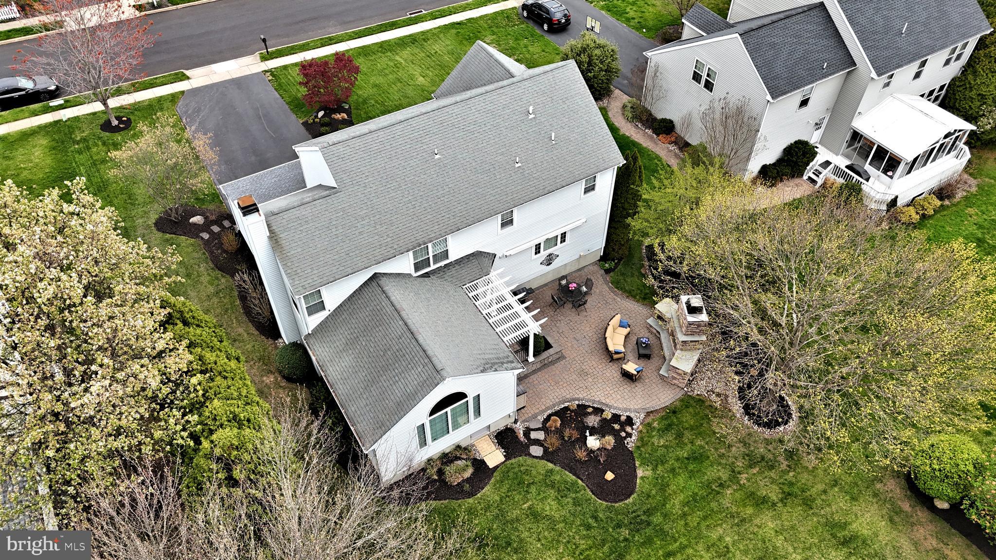 HIDDEN CREEK - Residential