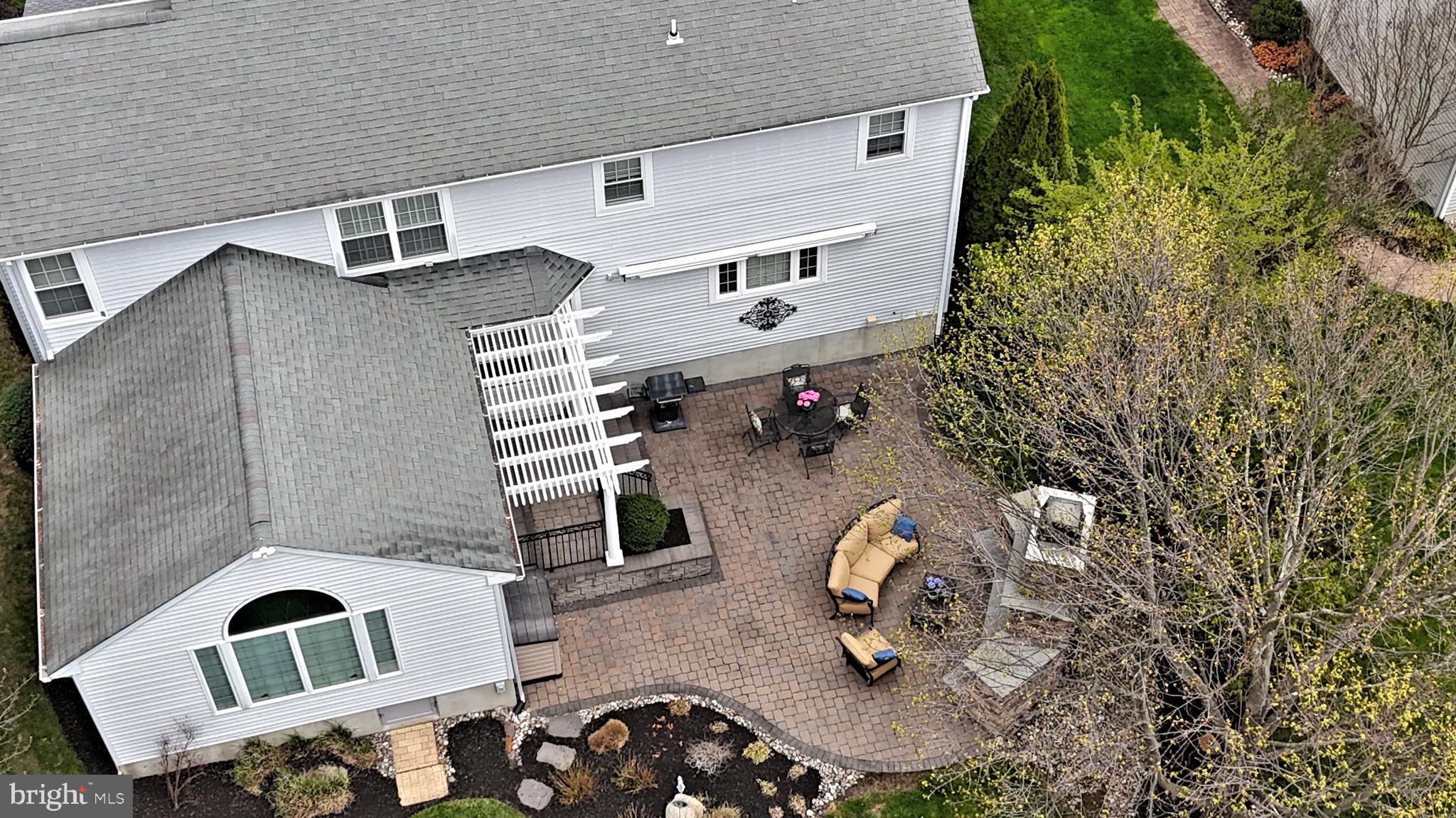 HIDDEN CREEK - Residential