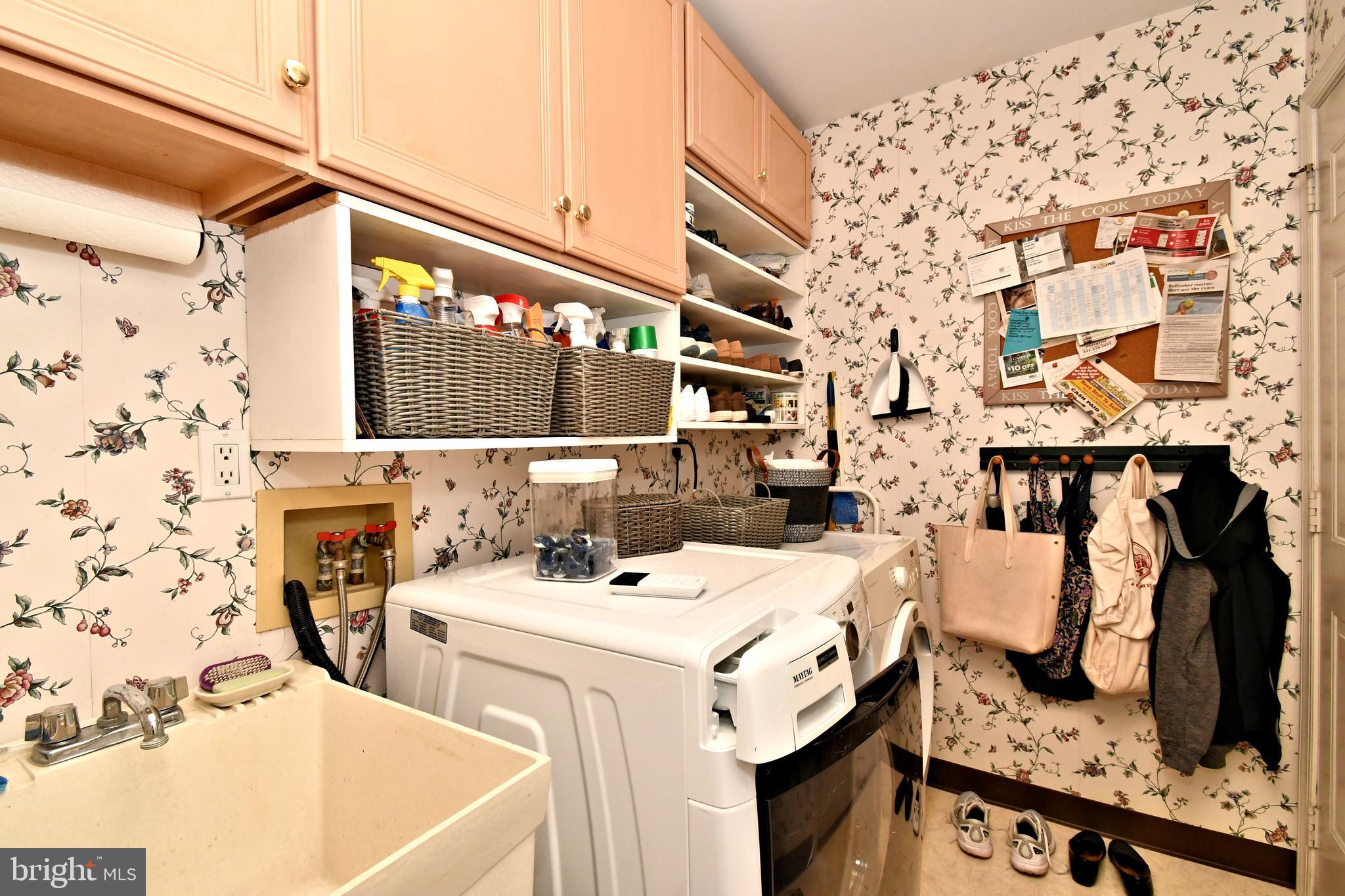 HIDDEN CREEK - Residential