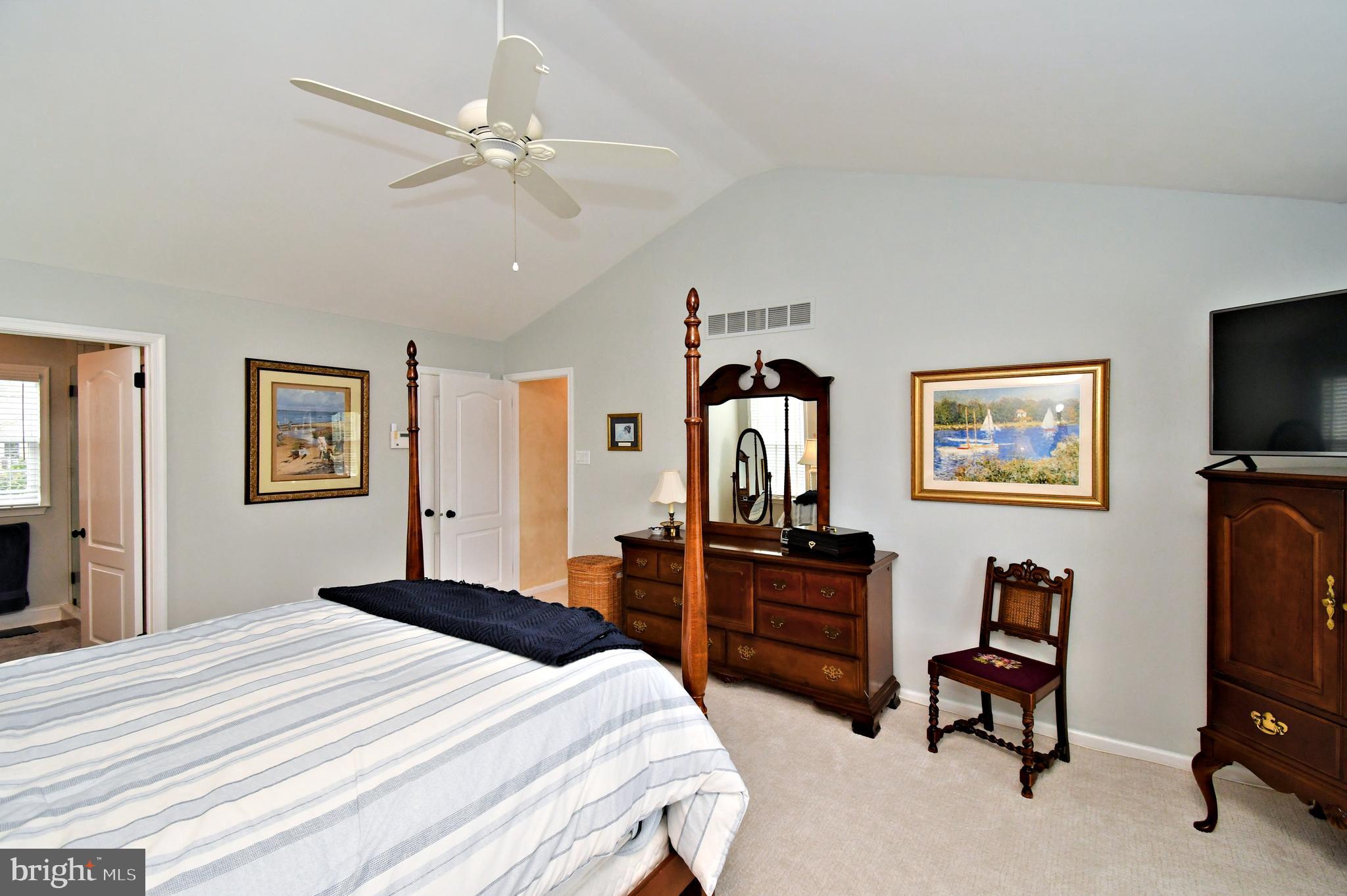 HIDDEN CREEK - Residential