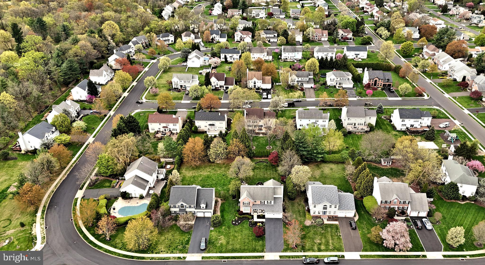 HIDDEN CREEK - Residential