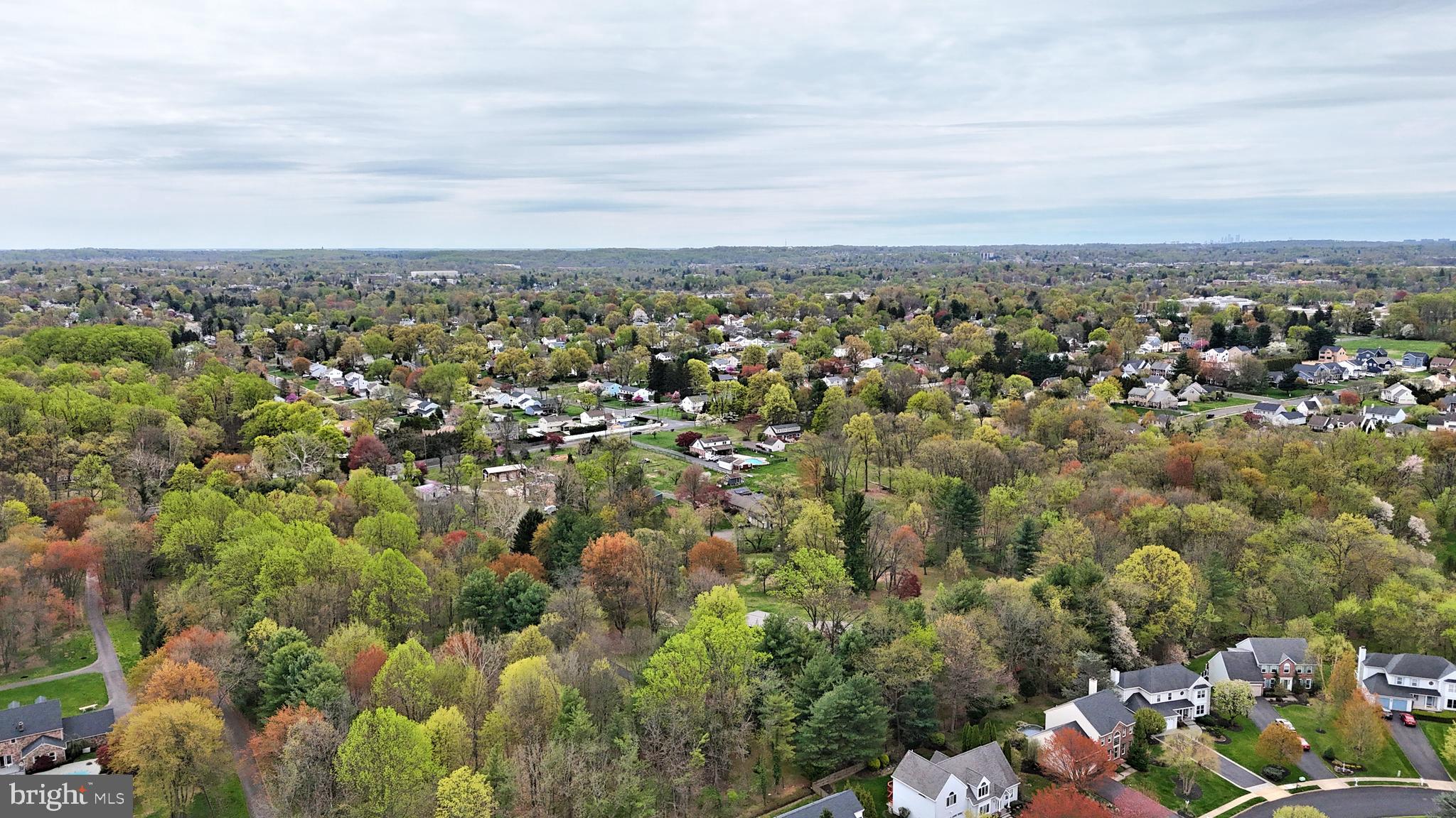 HIDDEN CREEK - Residential