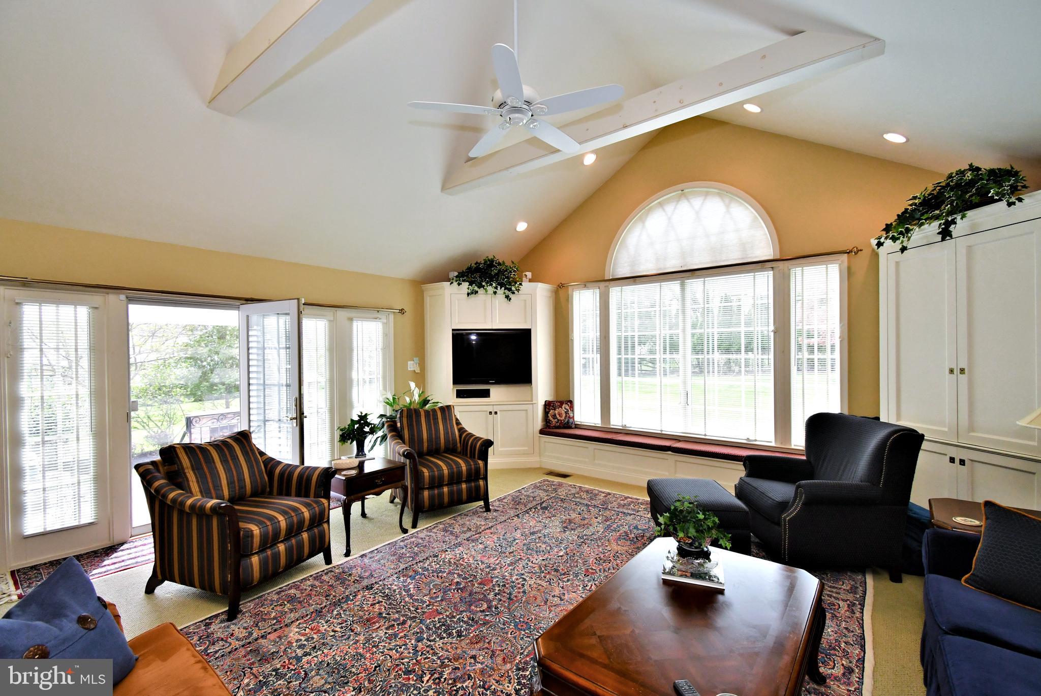 HIDDEN CREEK - Residential