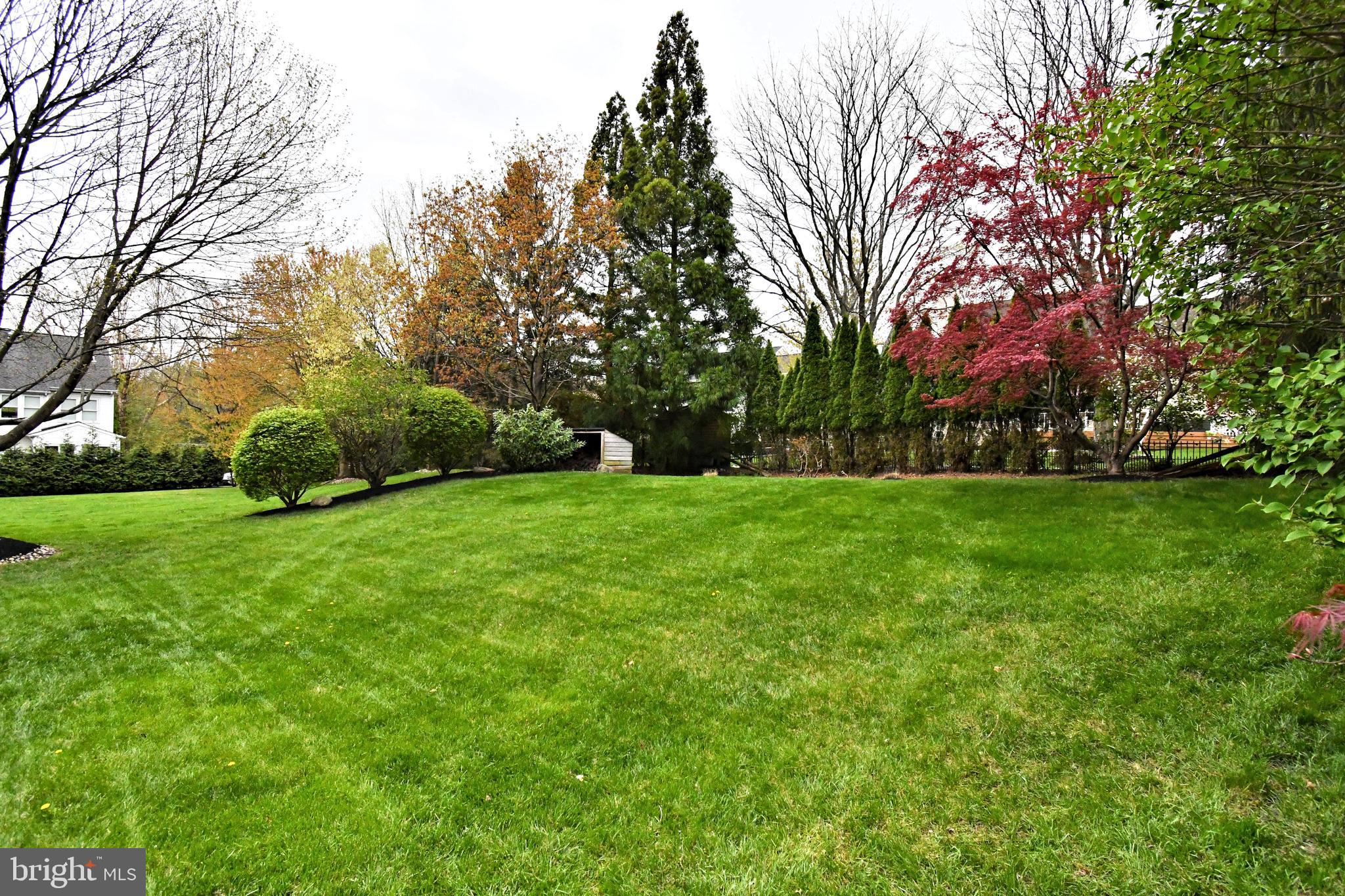 HIDDEN CREEK - Residential