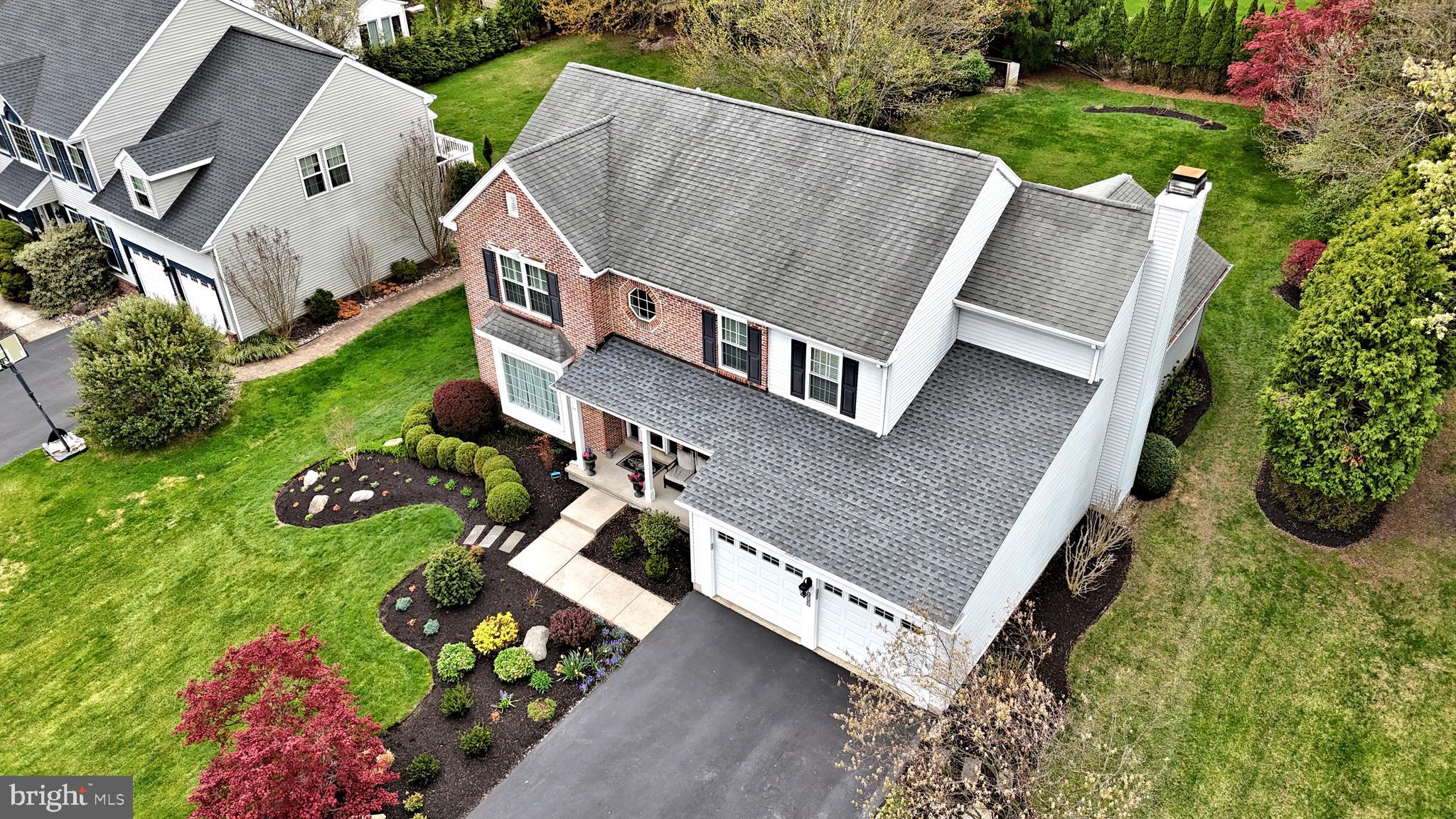 HIDDEN CREEK - Residential