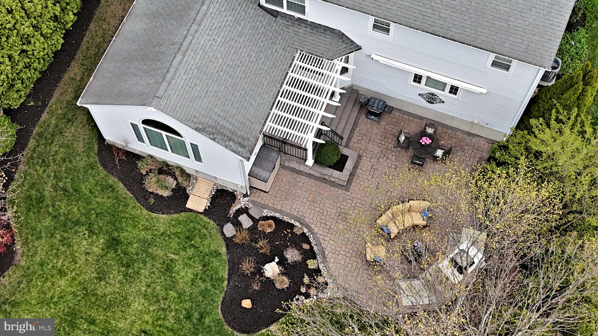 HIDDEN CREEK - Residential