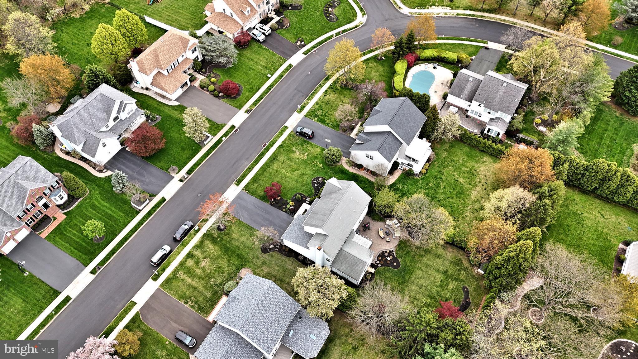 HIDDEN CREEK - Residential