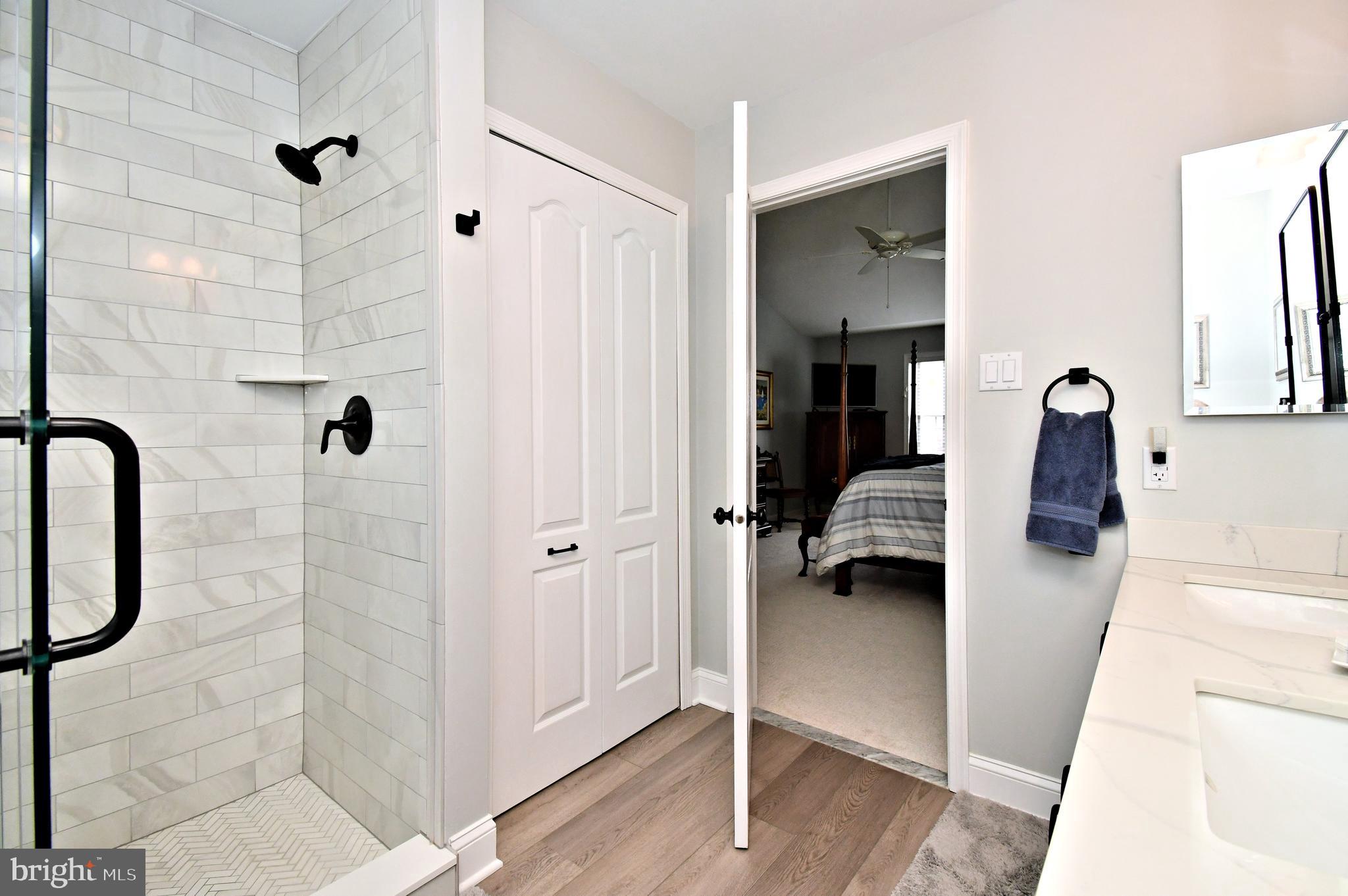 HIDDEN CREEK - Residential