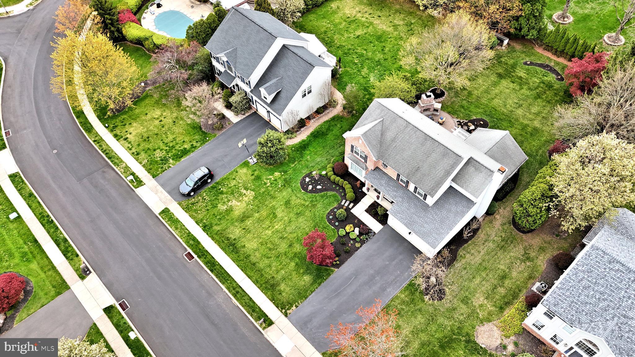 HIDDEN CREEK - Residential